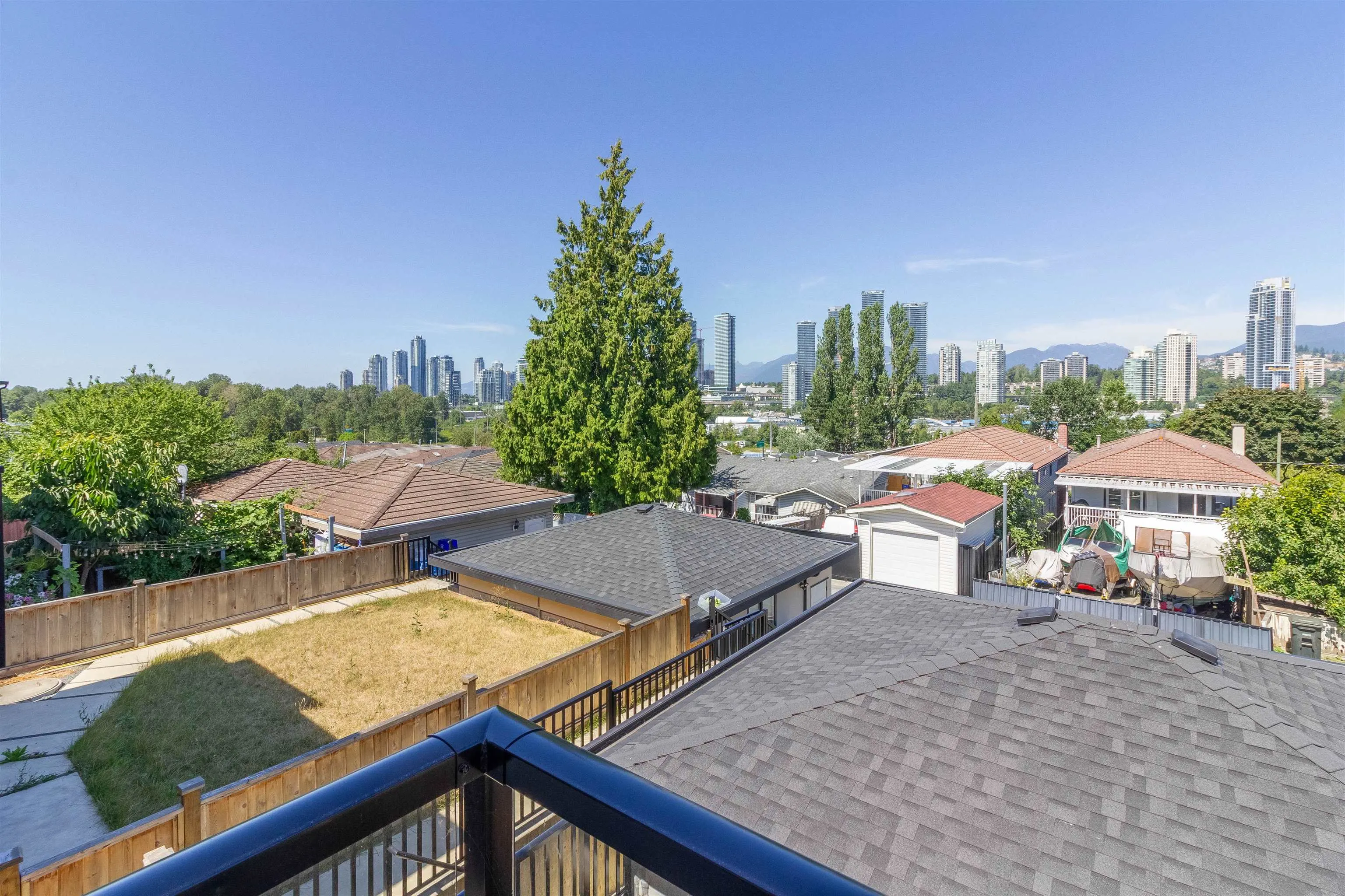 3087 Royal Oak Avenue