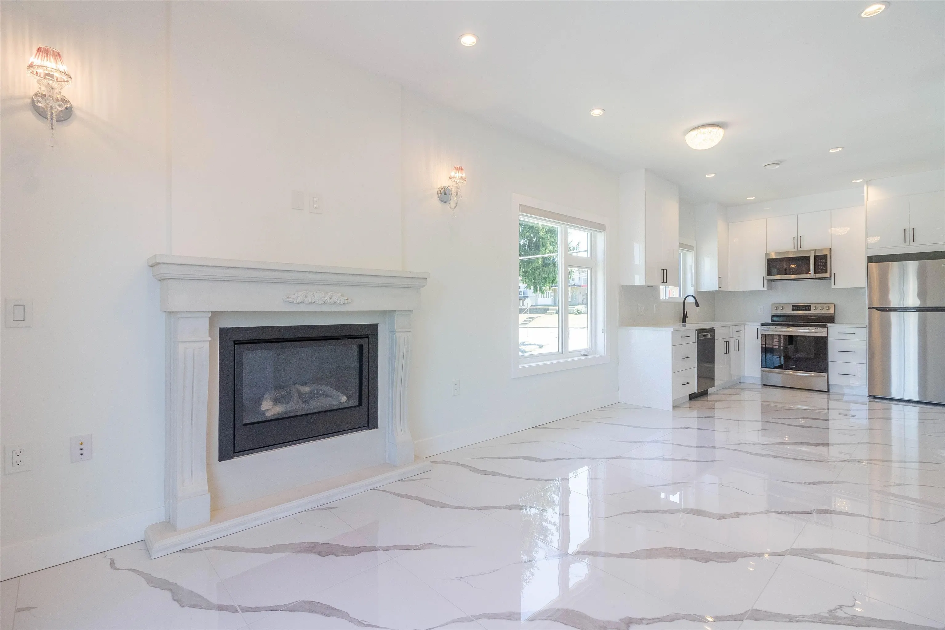 3087 Royal Oak Avenue
