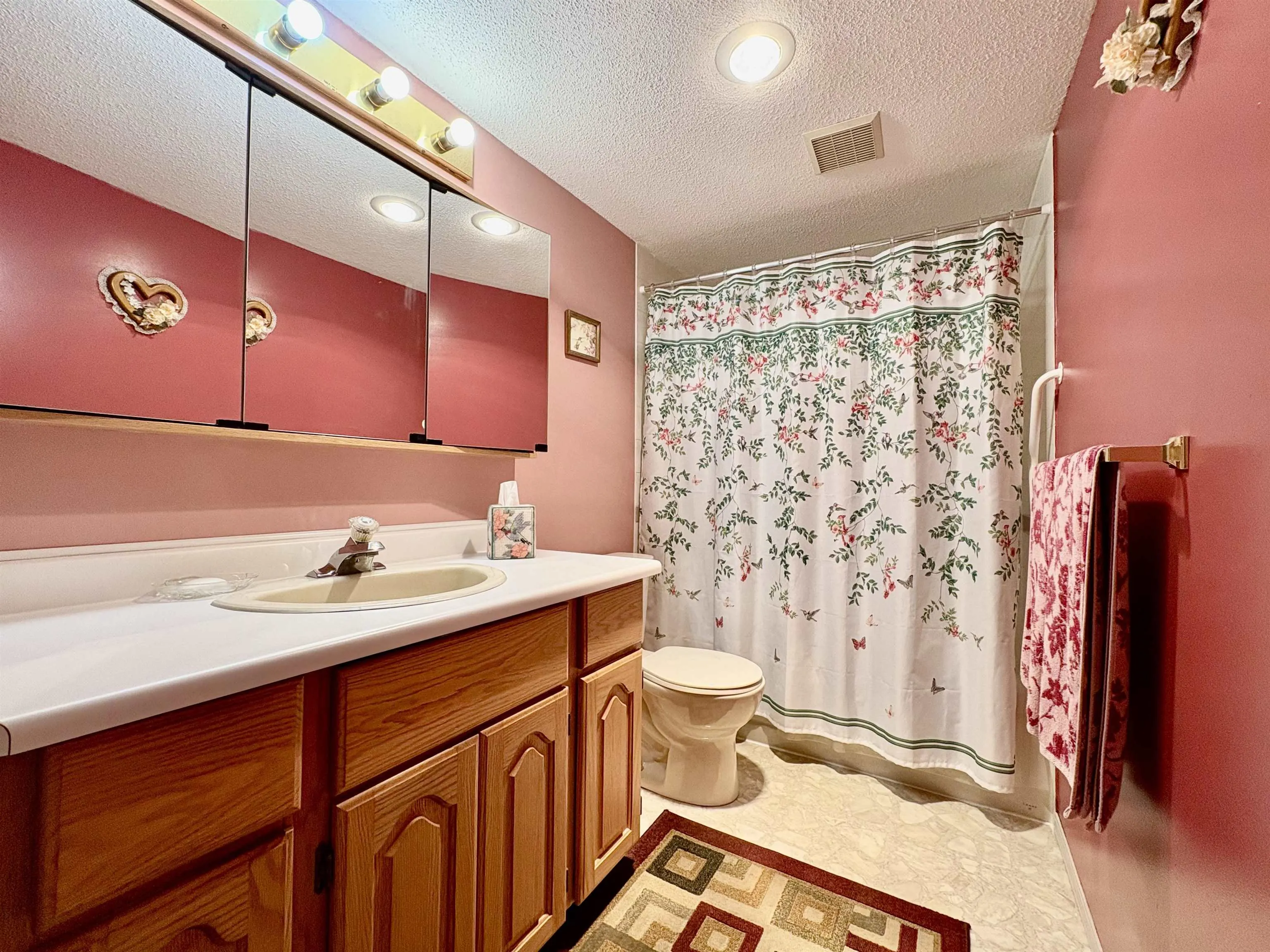 121 32853 Landeau Place
