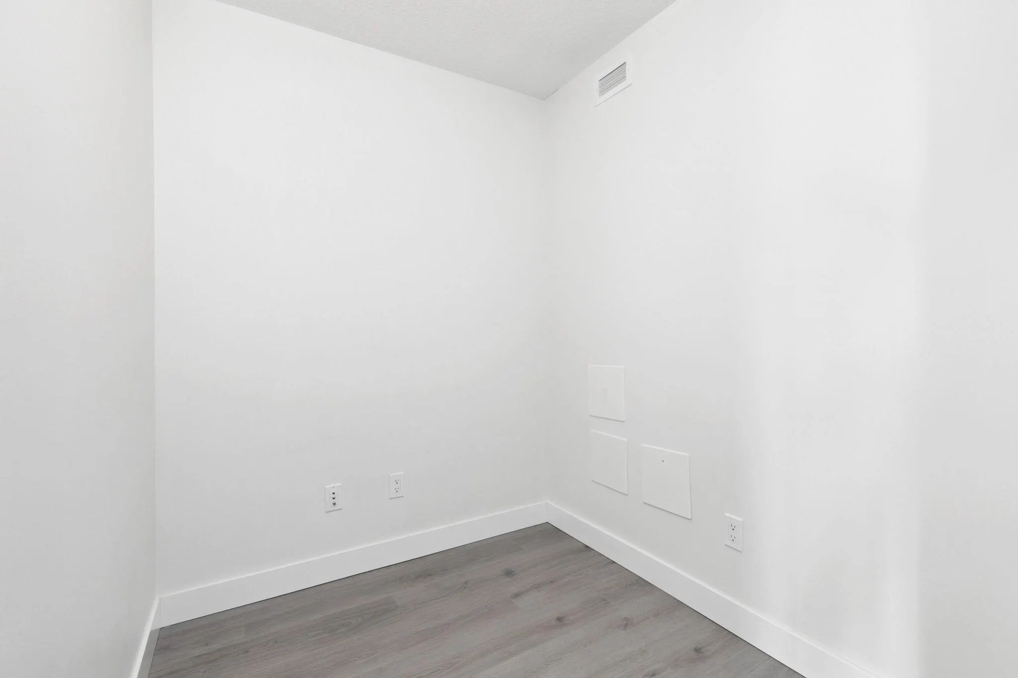 1103 13696 100 Avenue