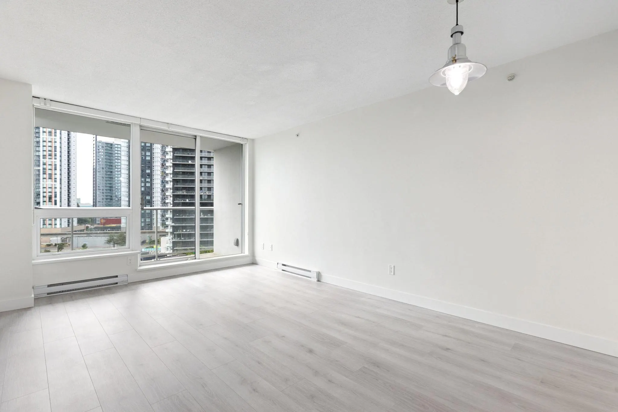 1103 13696 100 Avenue