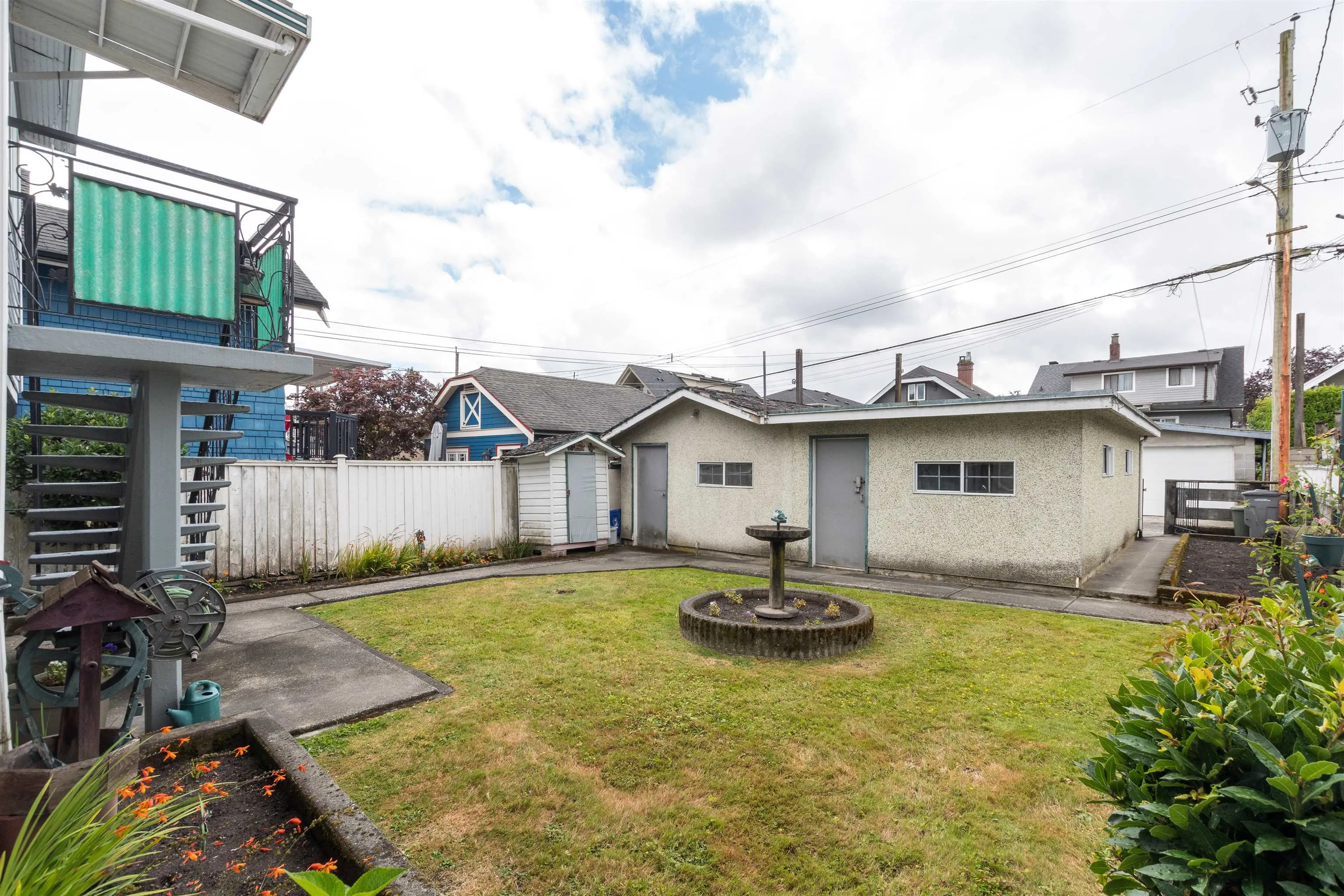 2236 Kitchener Street
