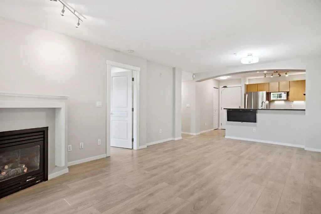101 9329 University Crescent