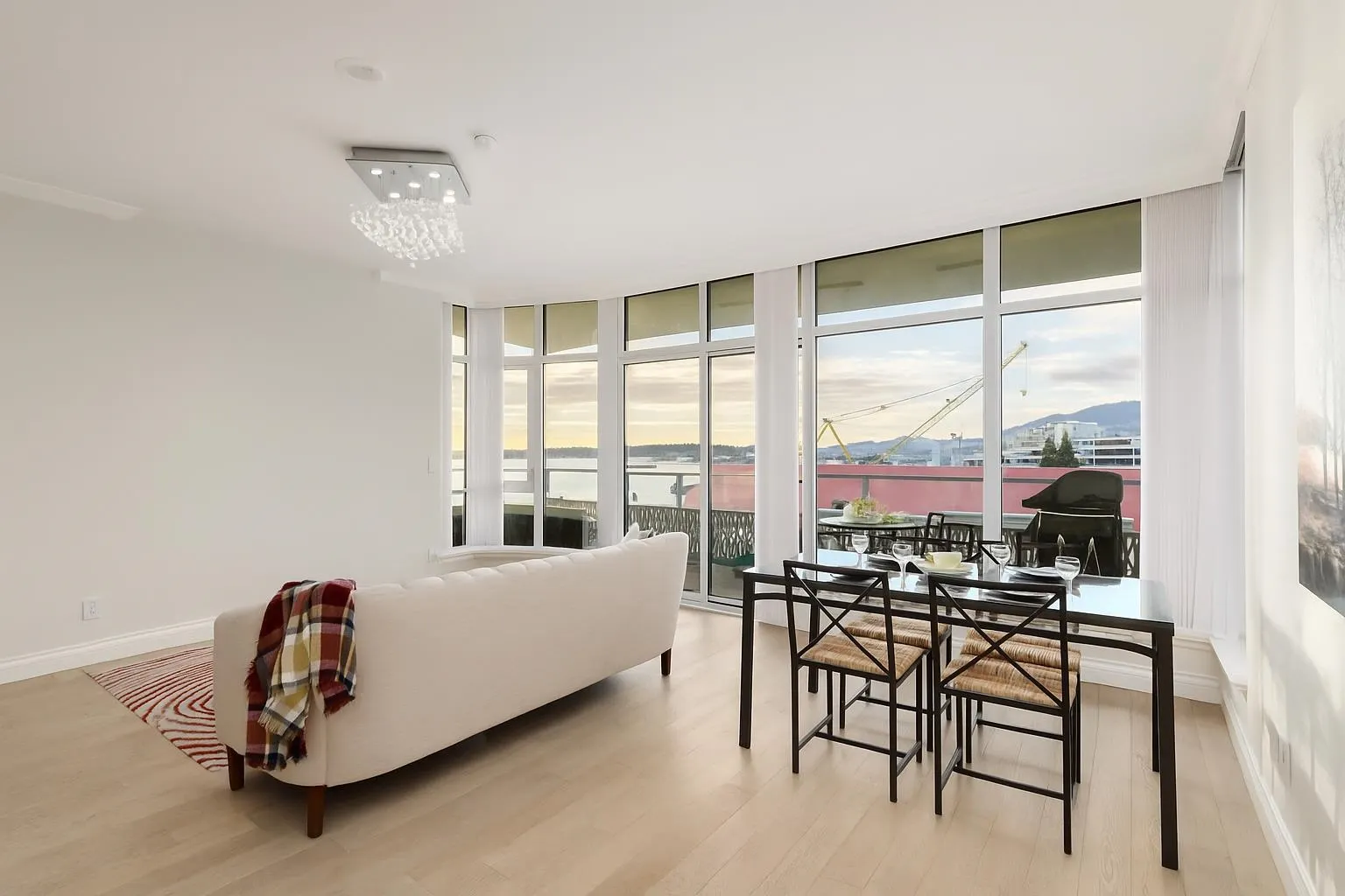 607 175 Victory Ship Way
