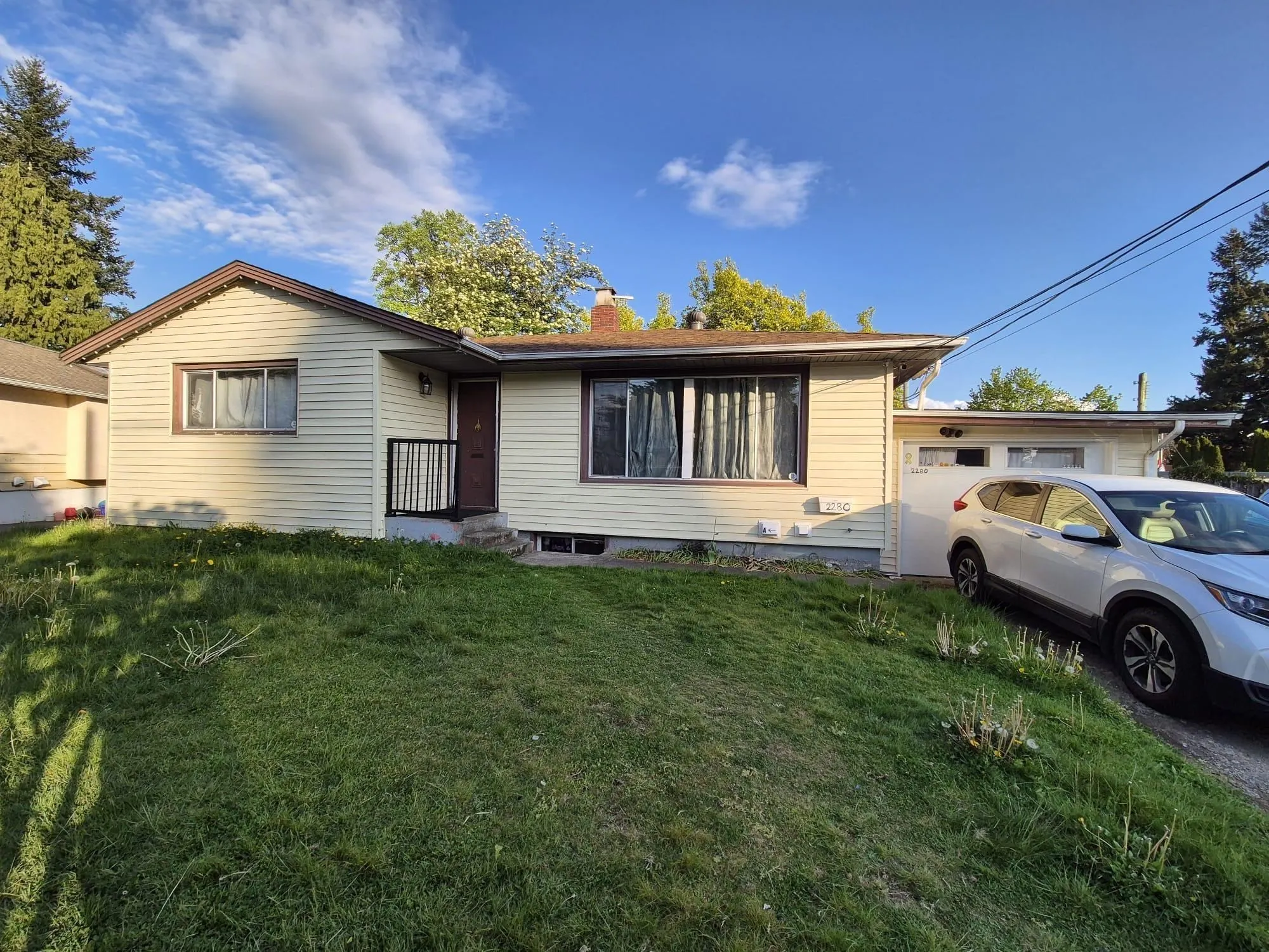 2280 Alexander Crescent