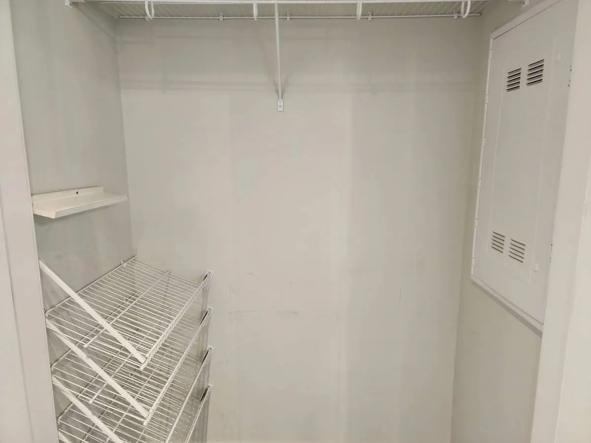 3093 Windsor Gate