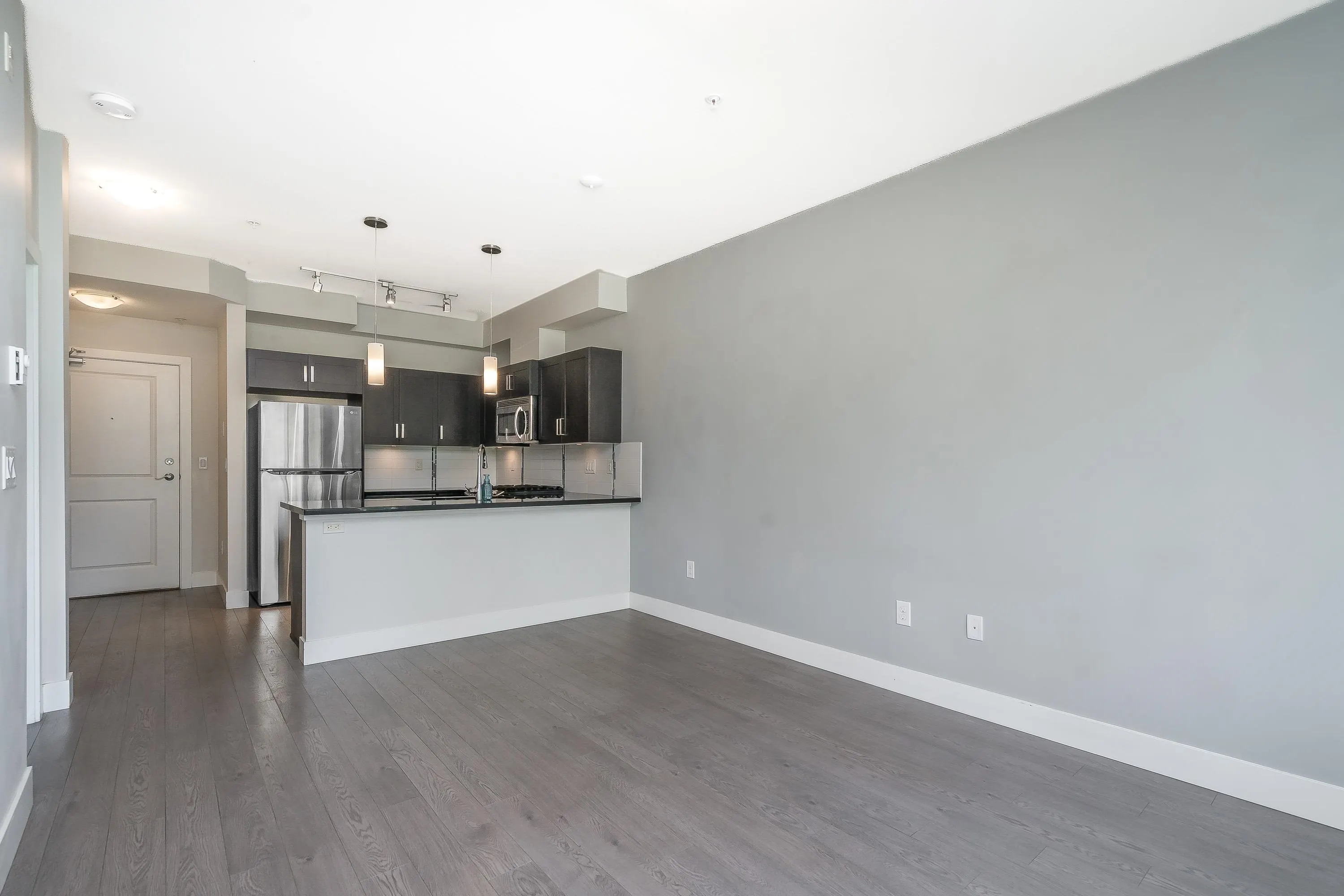 307 20062 Fraser Highway