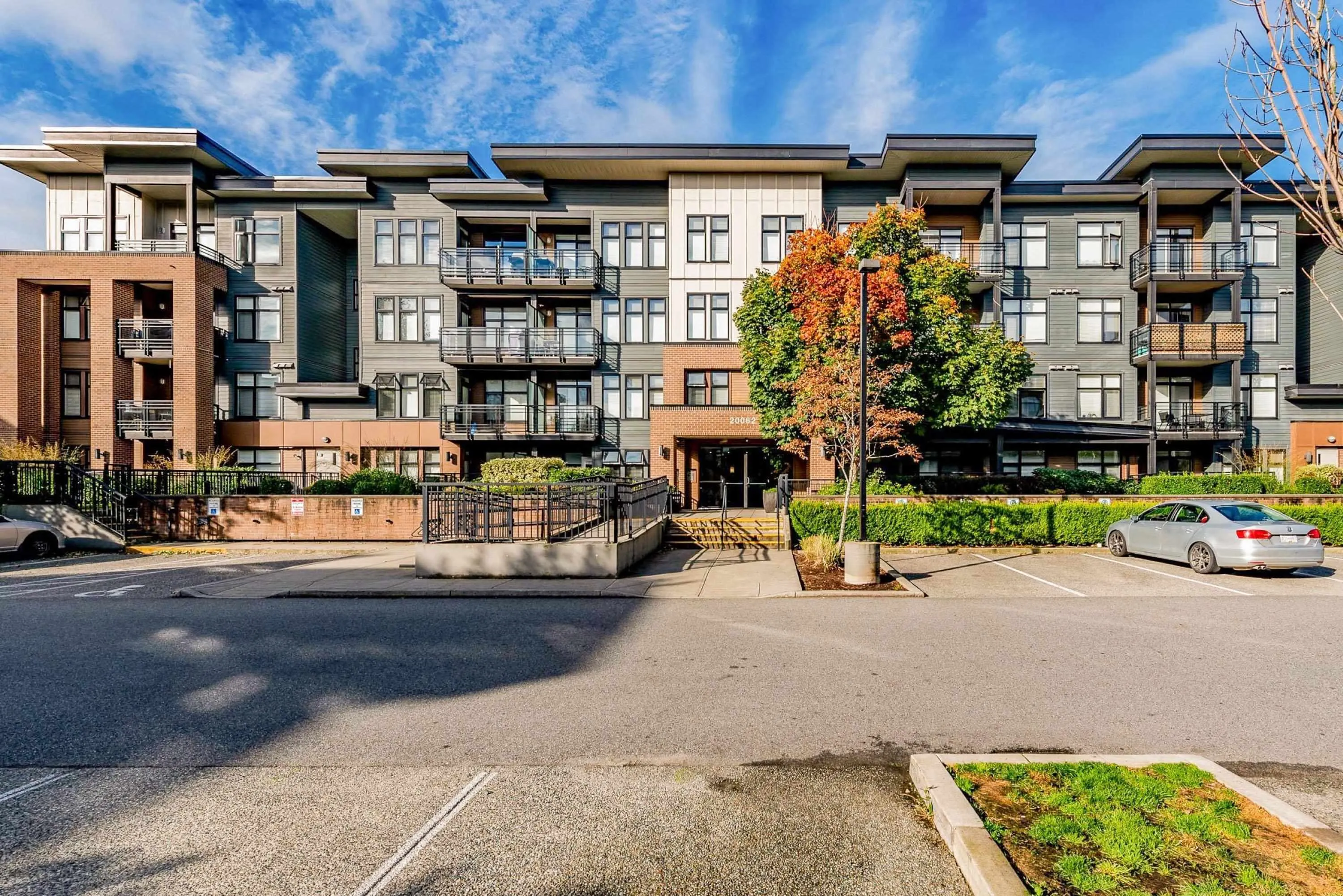 307 20062 Fraser Highway