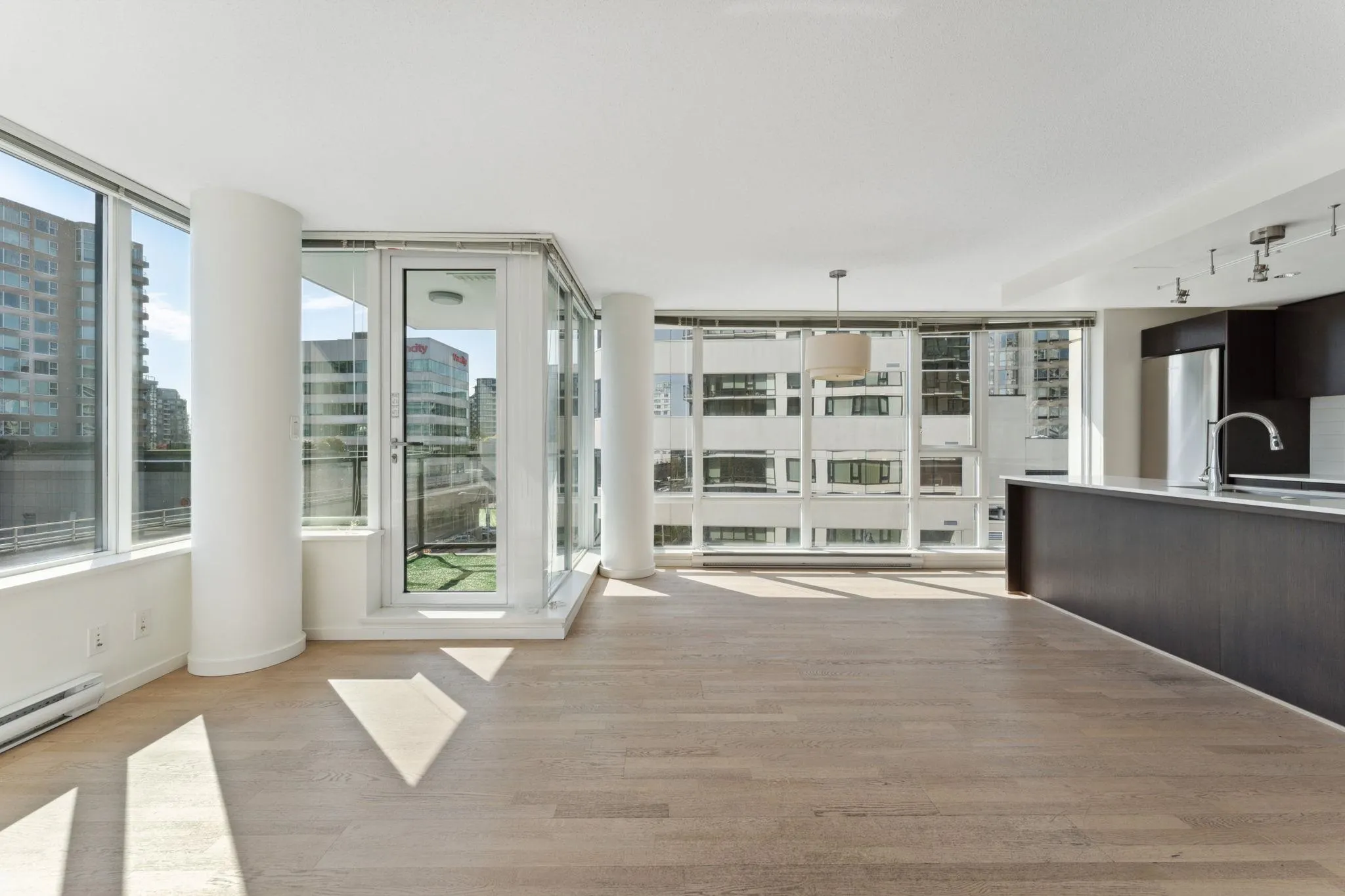 713 7988 Ackroyd Road