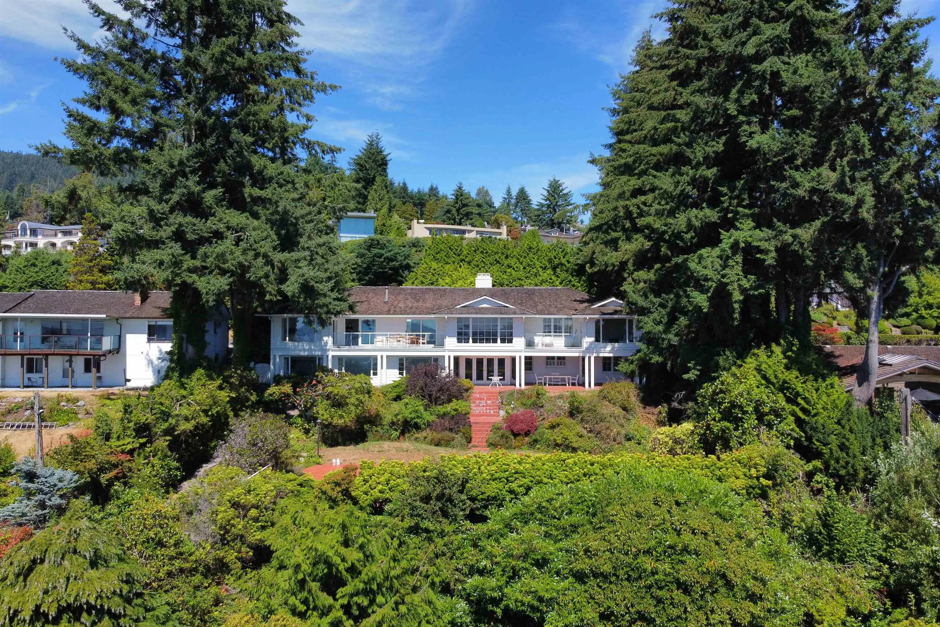 790 Fairmile Road