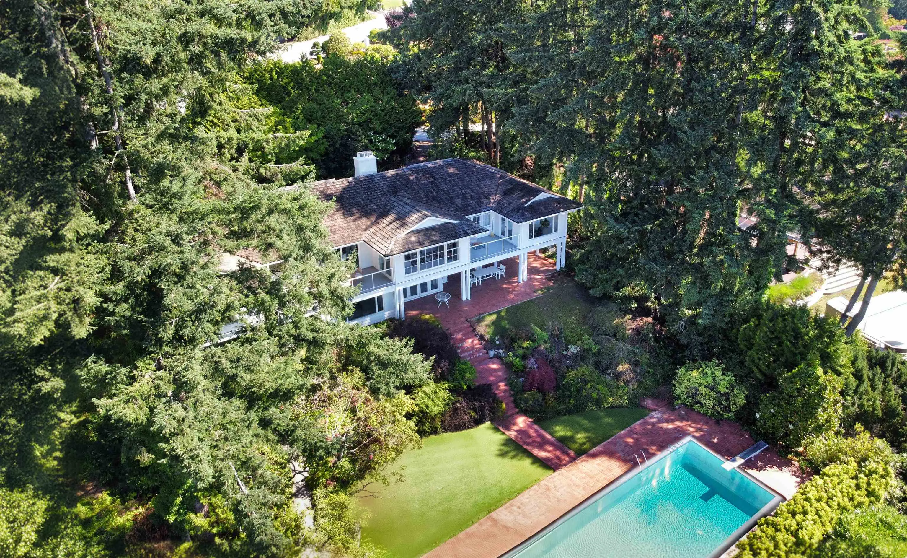 790 Fairmile Road