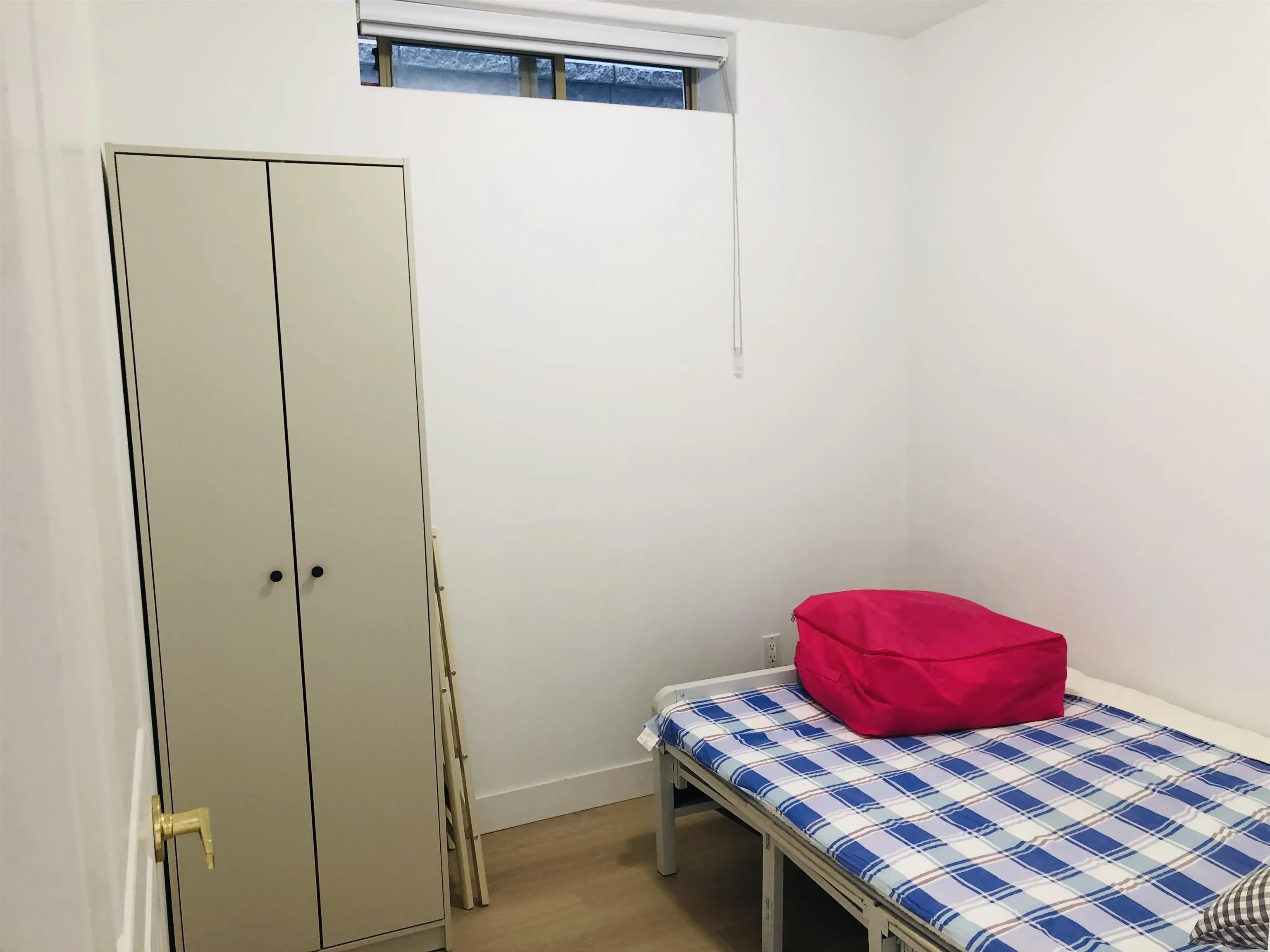 38XX W 10th Avenue