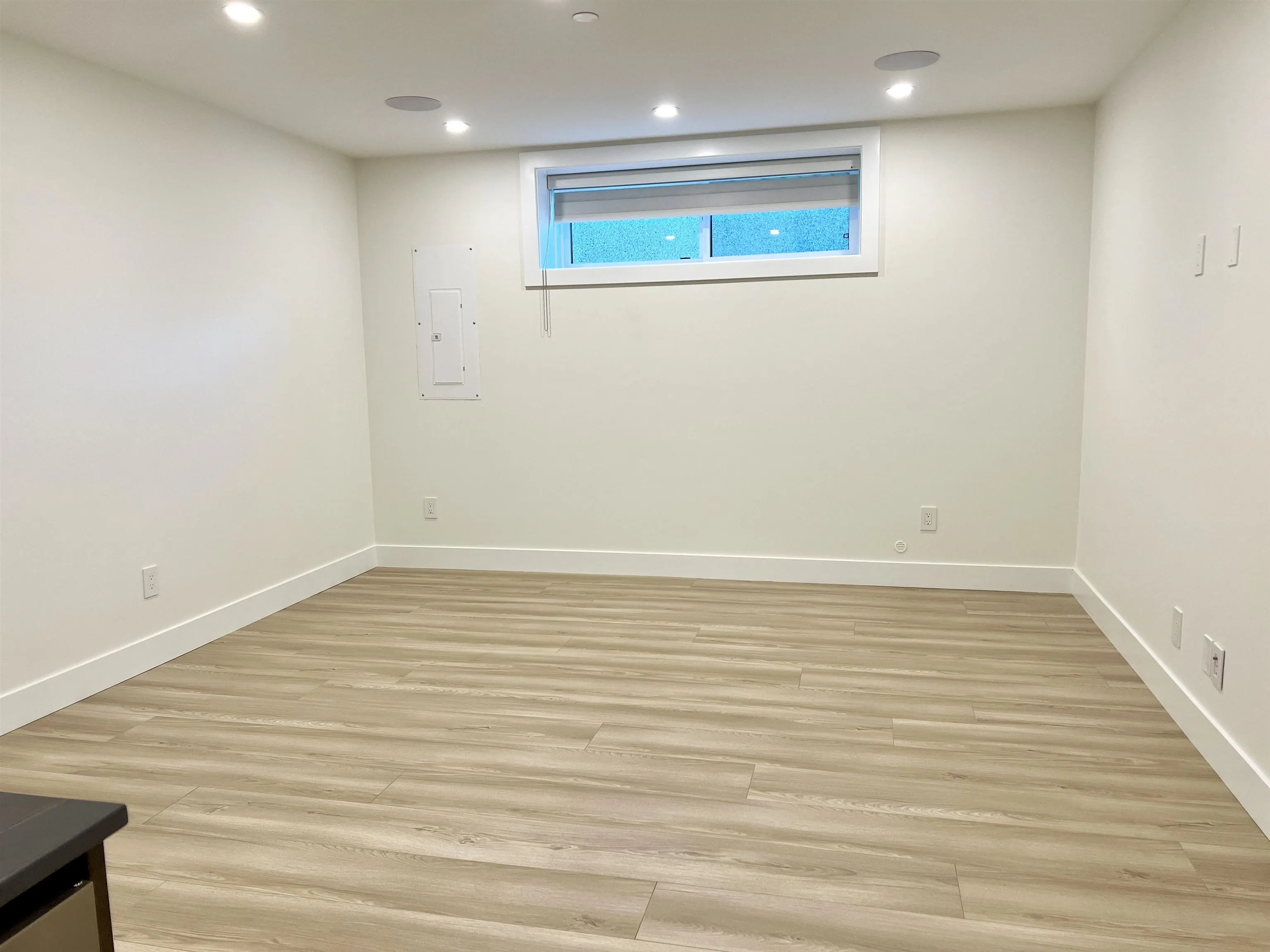 30XX E 56th Avenue