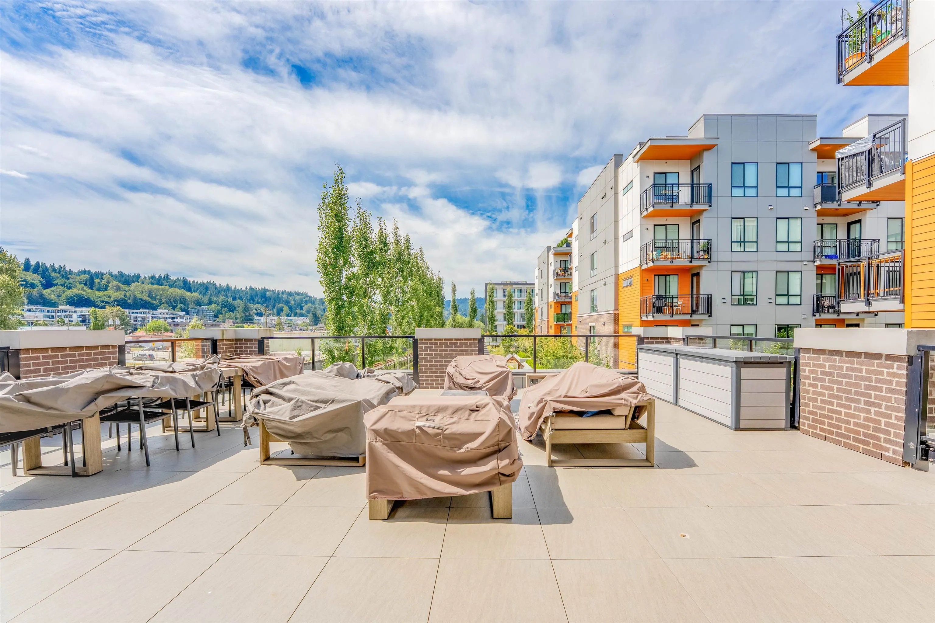 319 55 Klahanie Drive