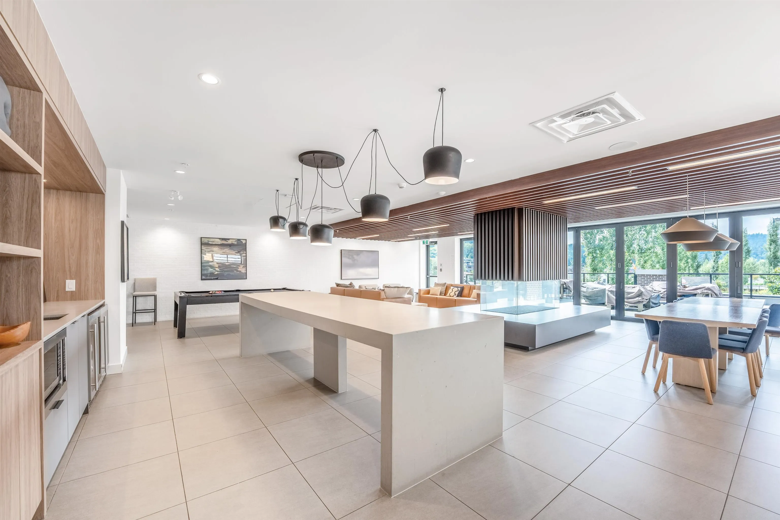 319 55 Klahanie Drive