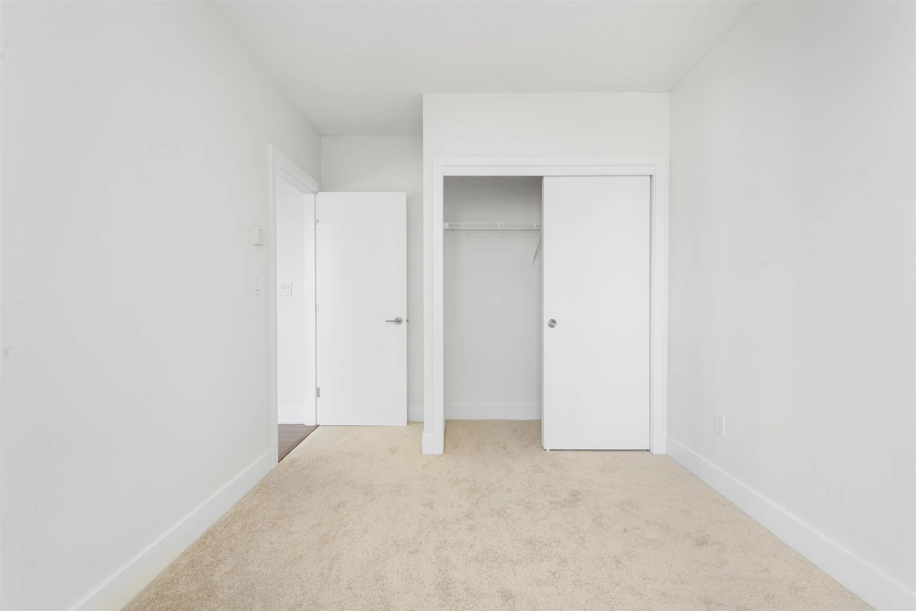 1002 3008 Glen Drive