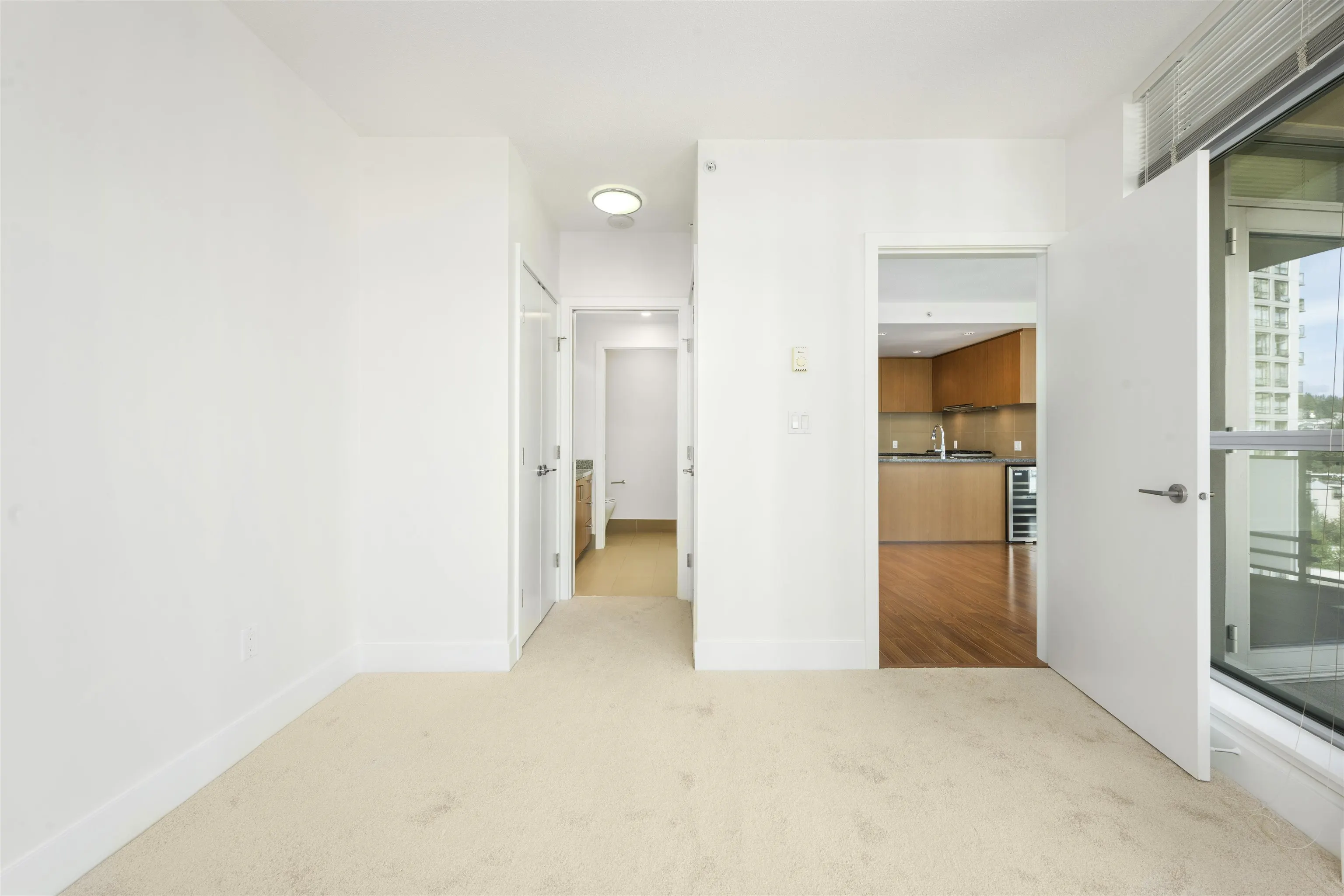 1002 3008 Glen Drive