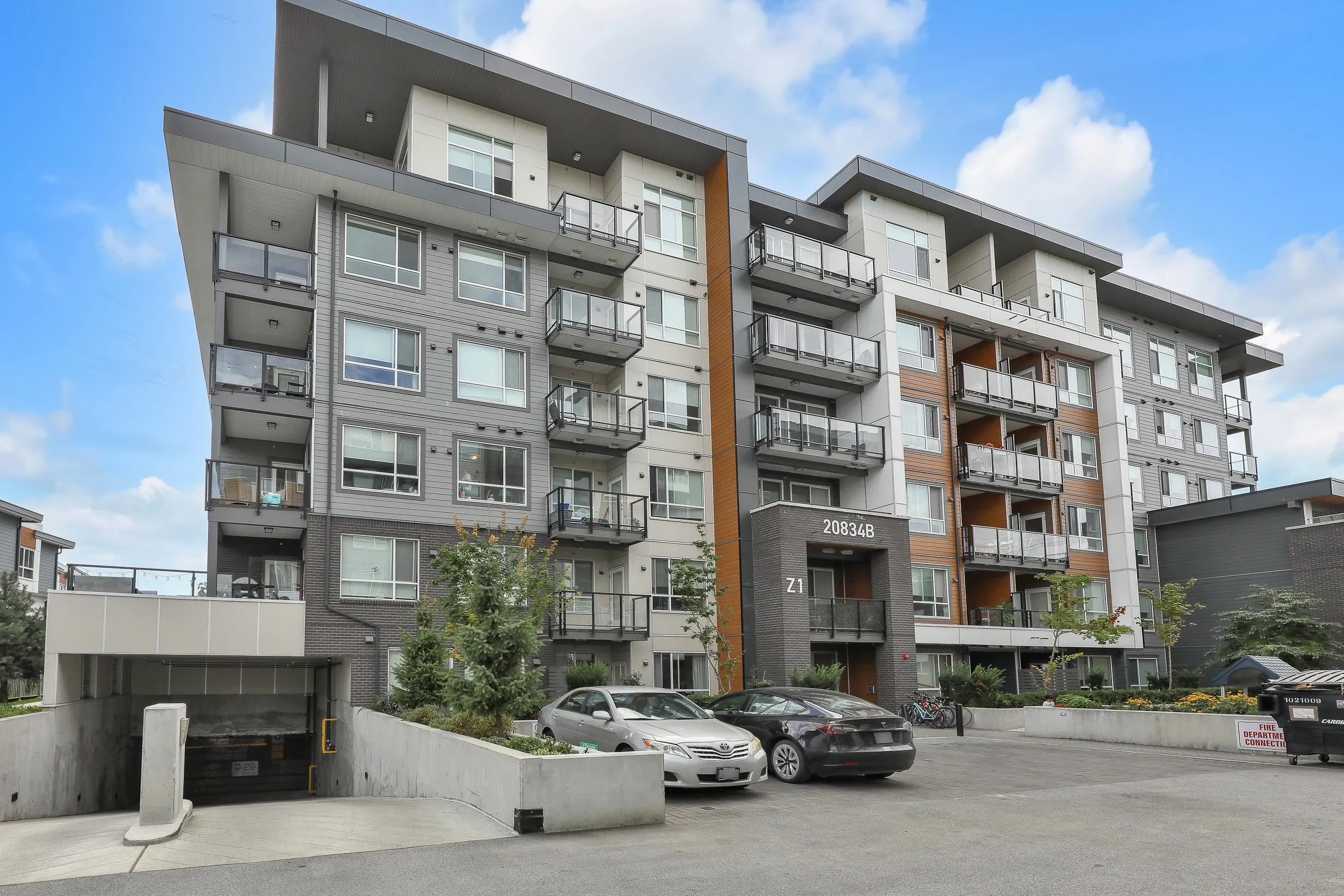 B508 20834 80 Avenue