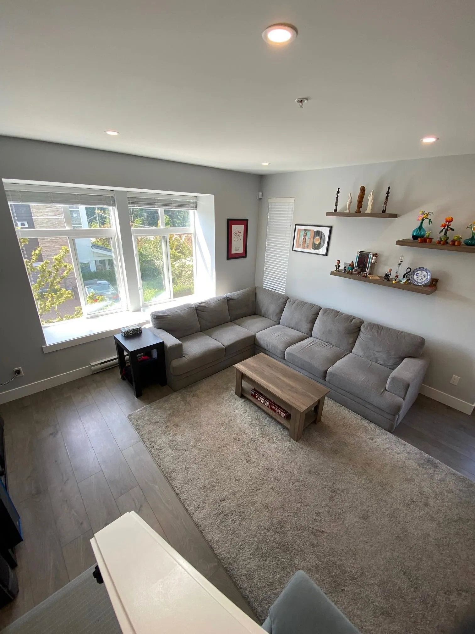 14 24108 104 Avenue
