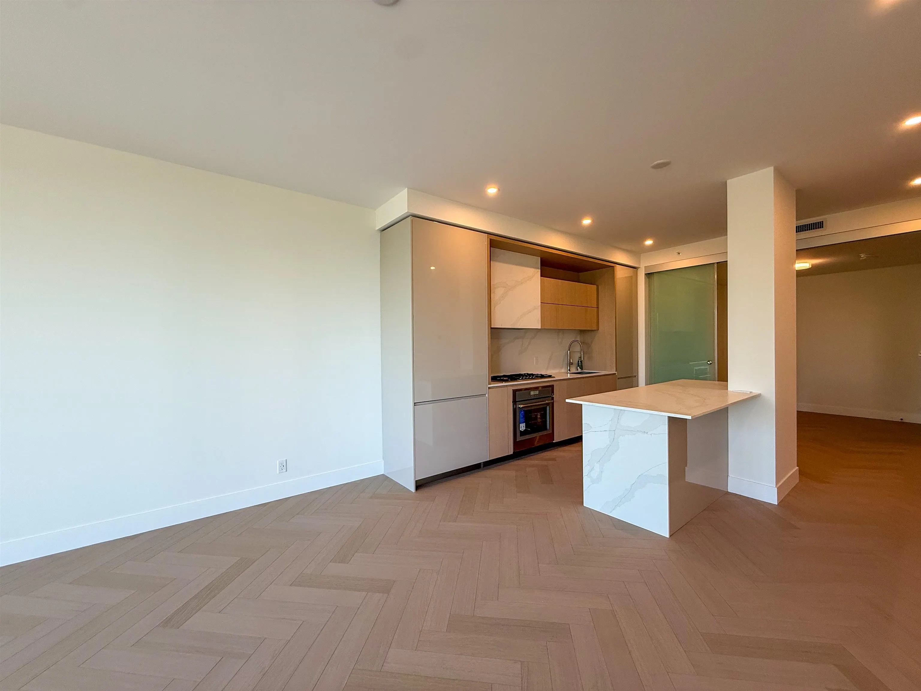 313 1342 Johnston Road