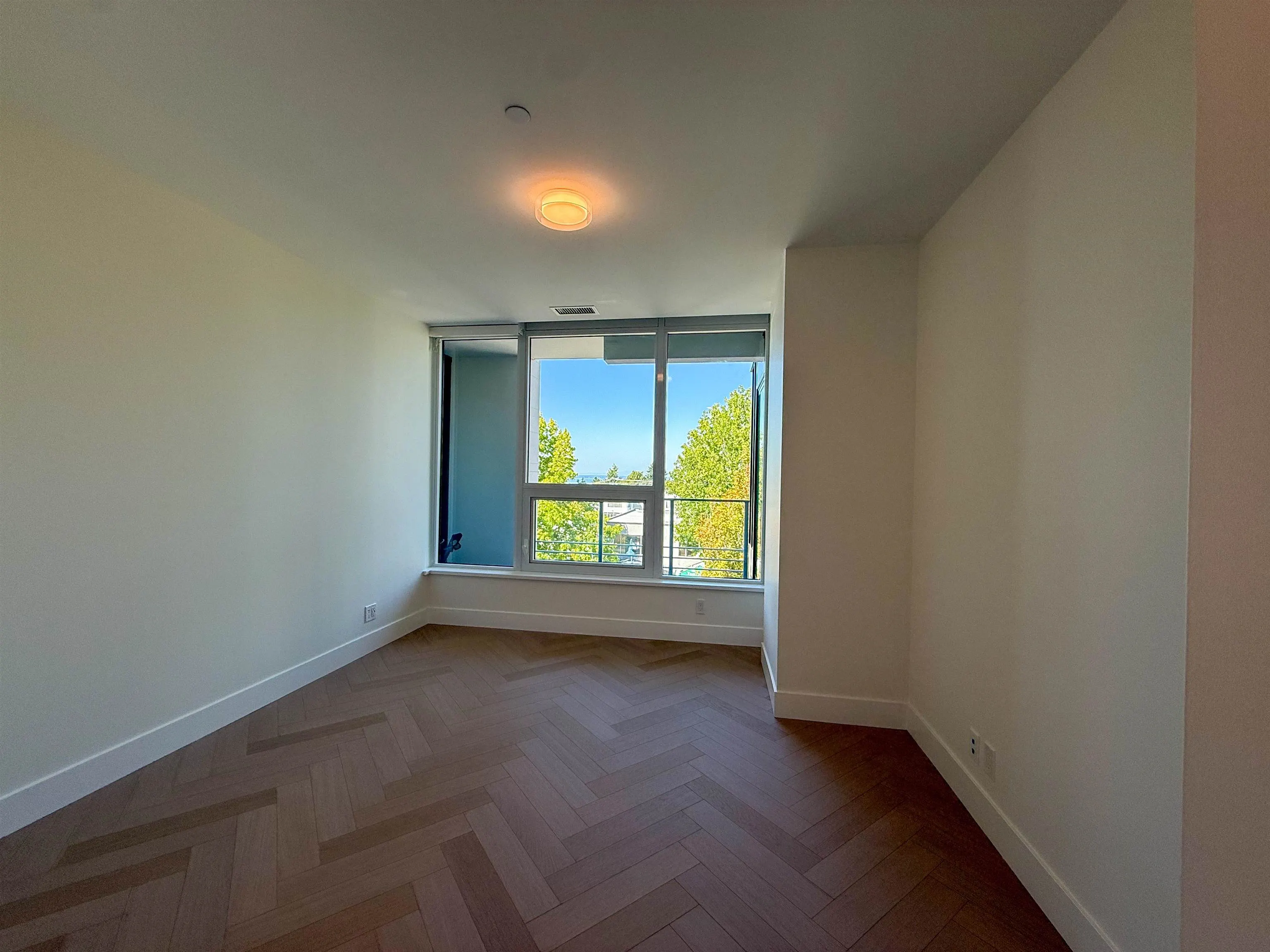 313 1342 Johnston Road