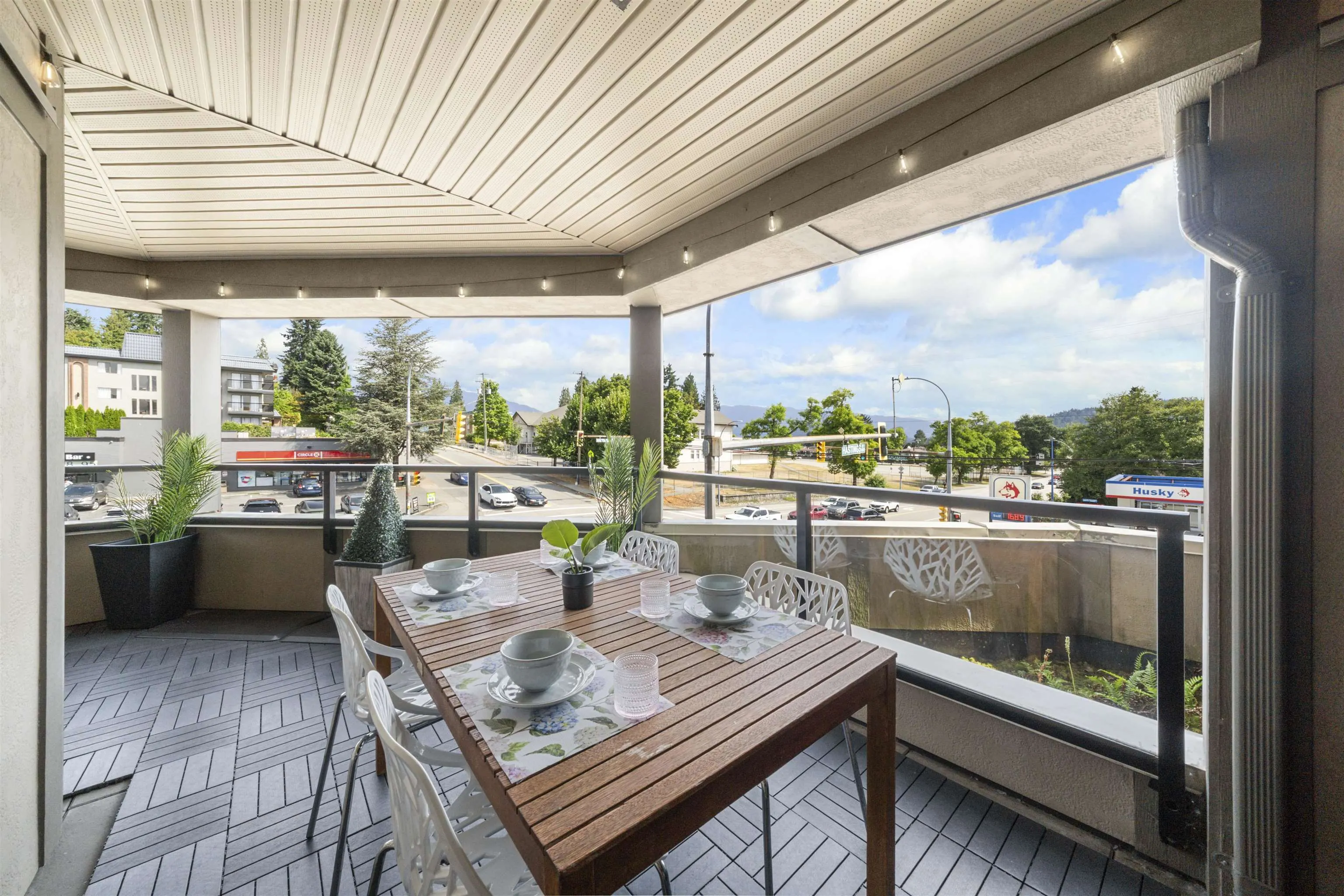 201 5688 Hastings Street