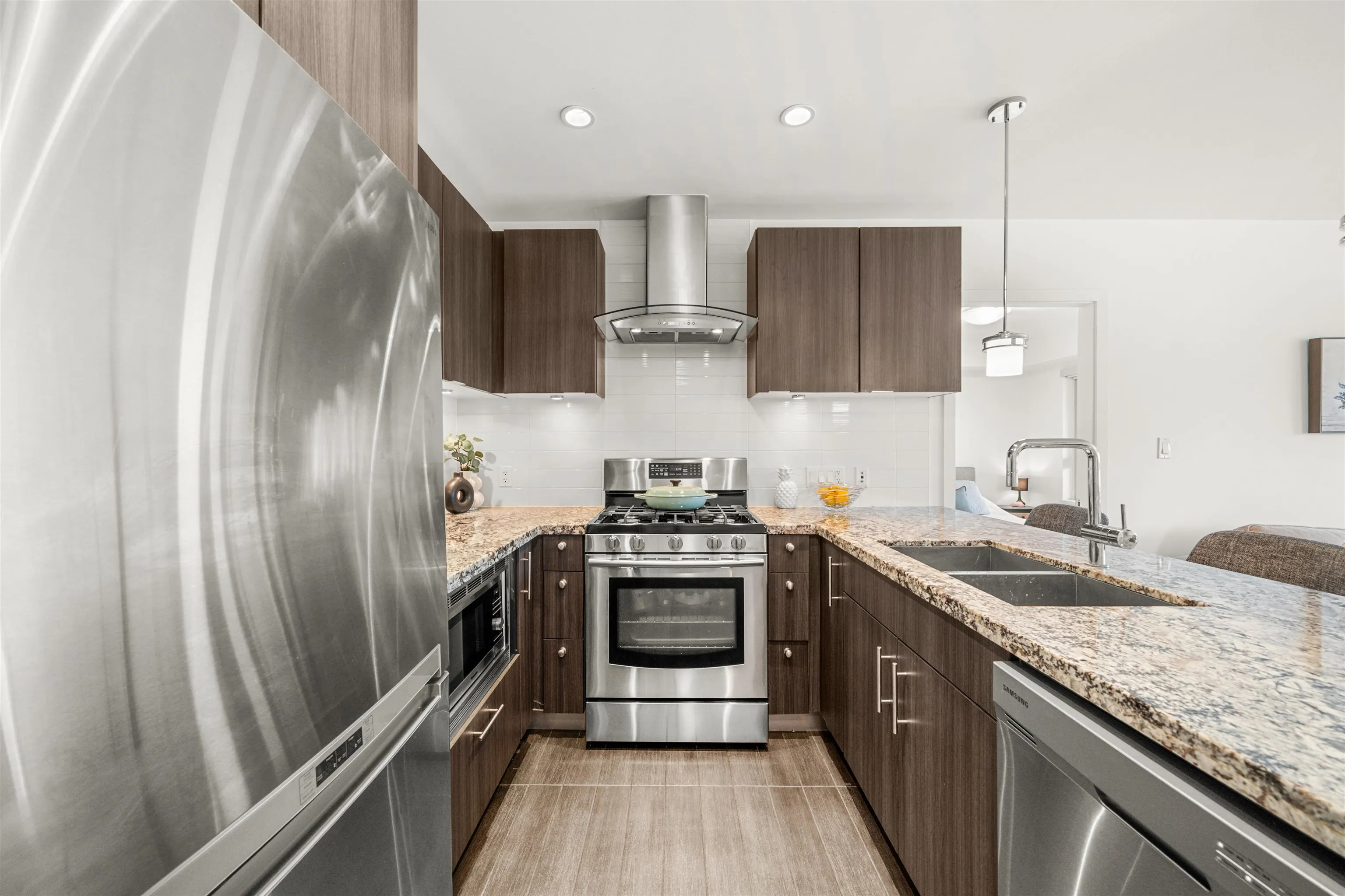 201 5688 Hastings Street