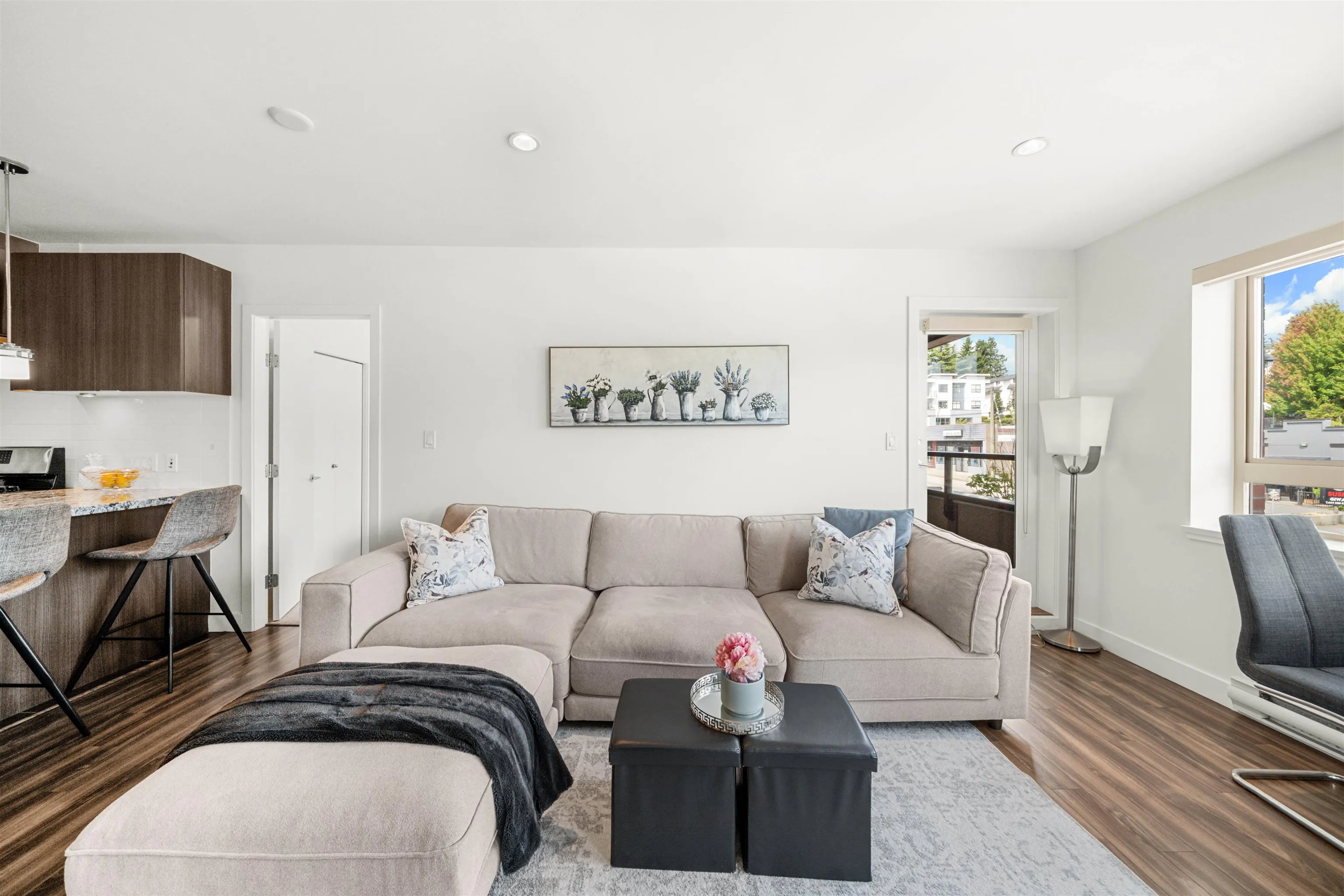 201 5688 Hastings Street