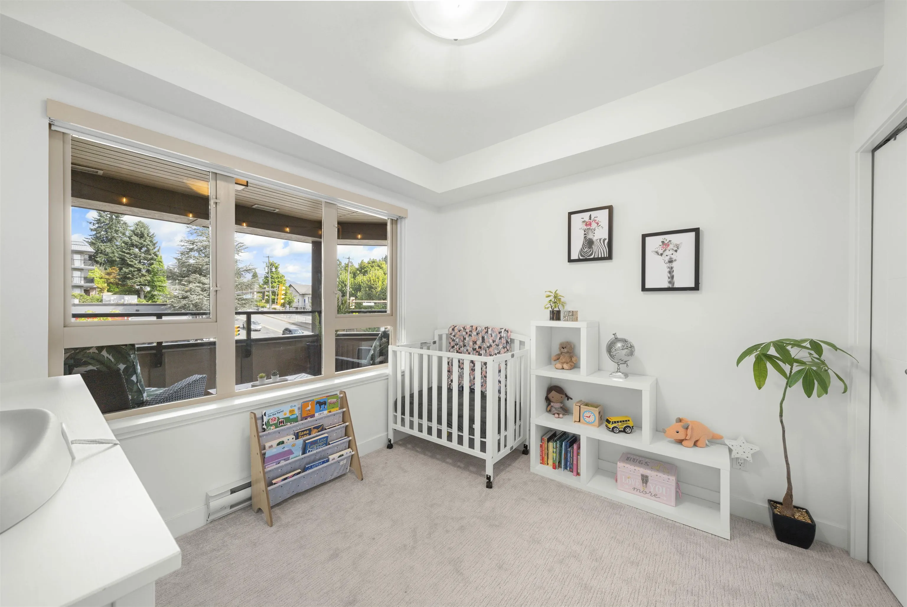 201 5688 Hastings Street