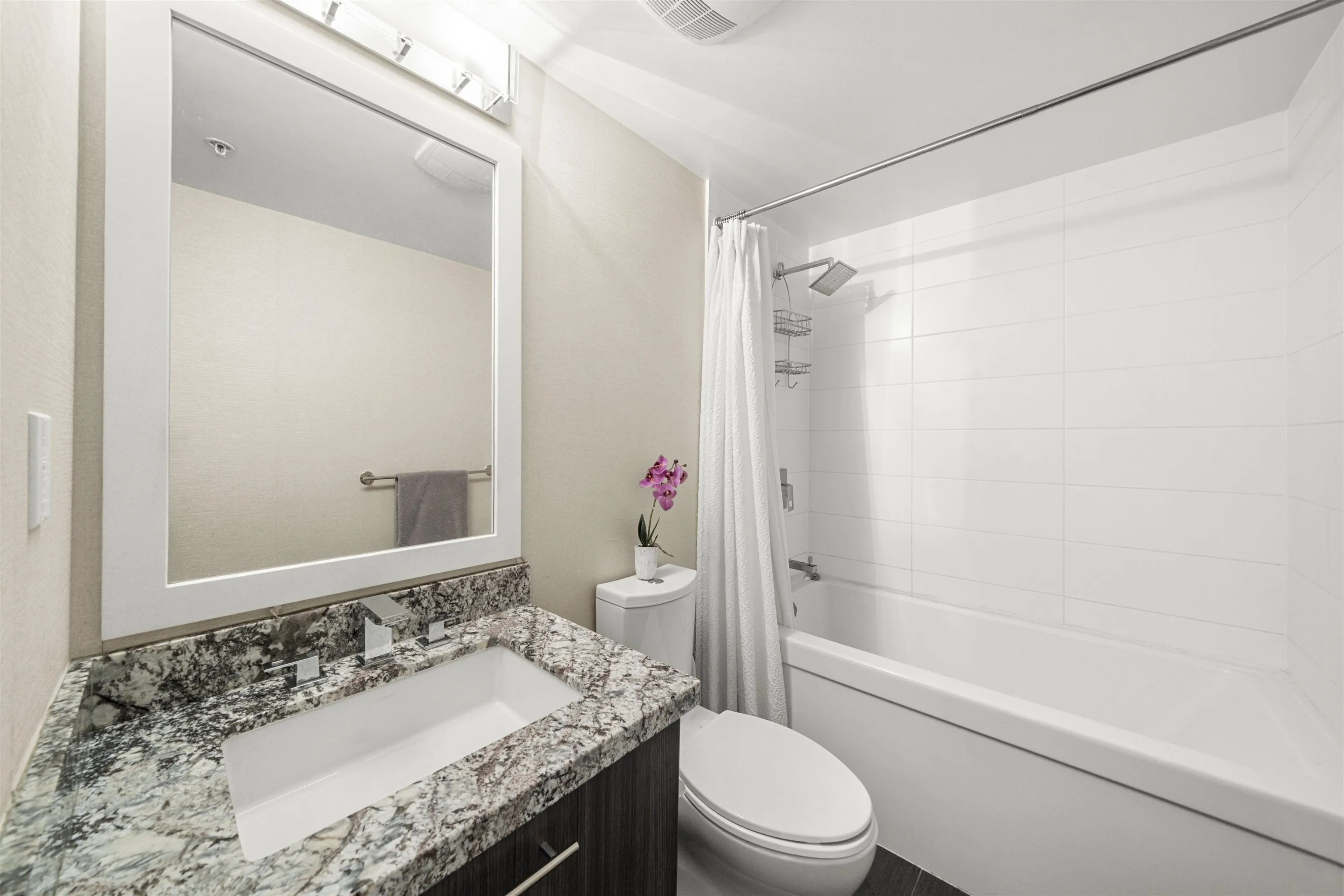 201 5688 Hastings Street