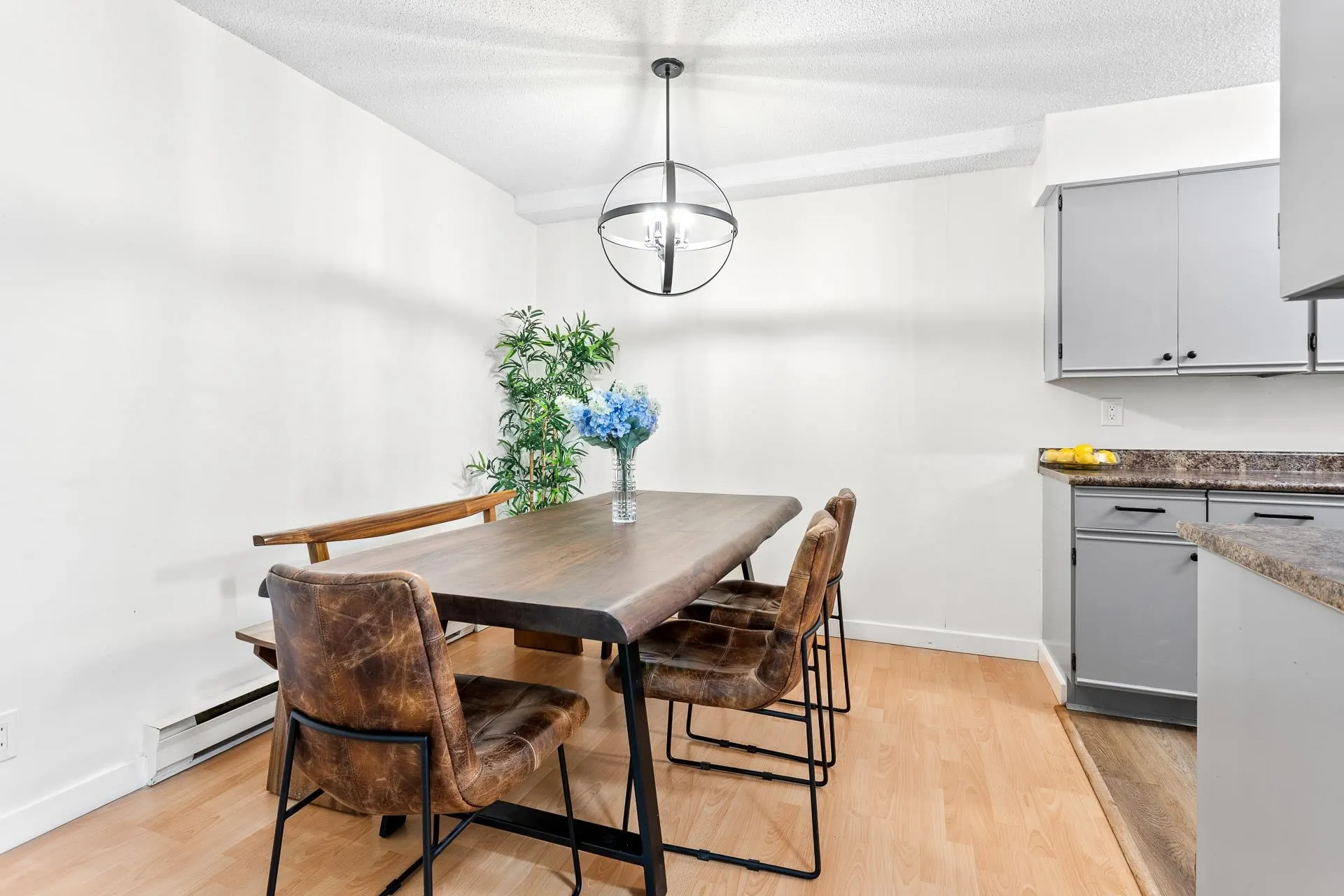 28 9521 Cardston Court