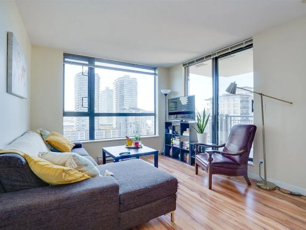 504 814 Royal Avenue