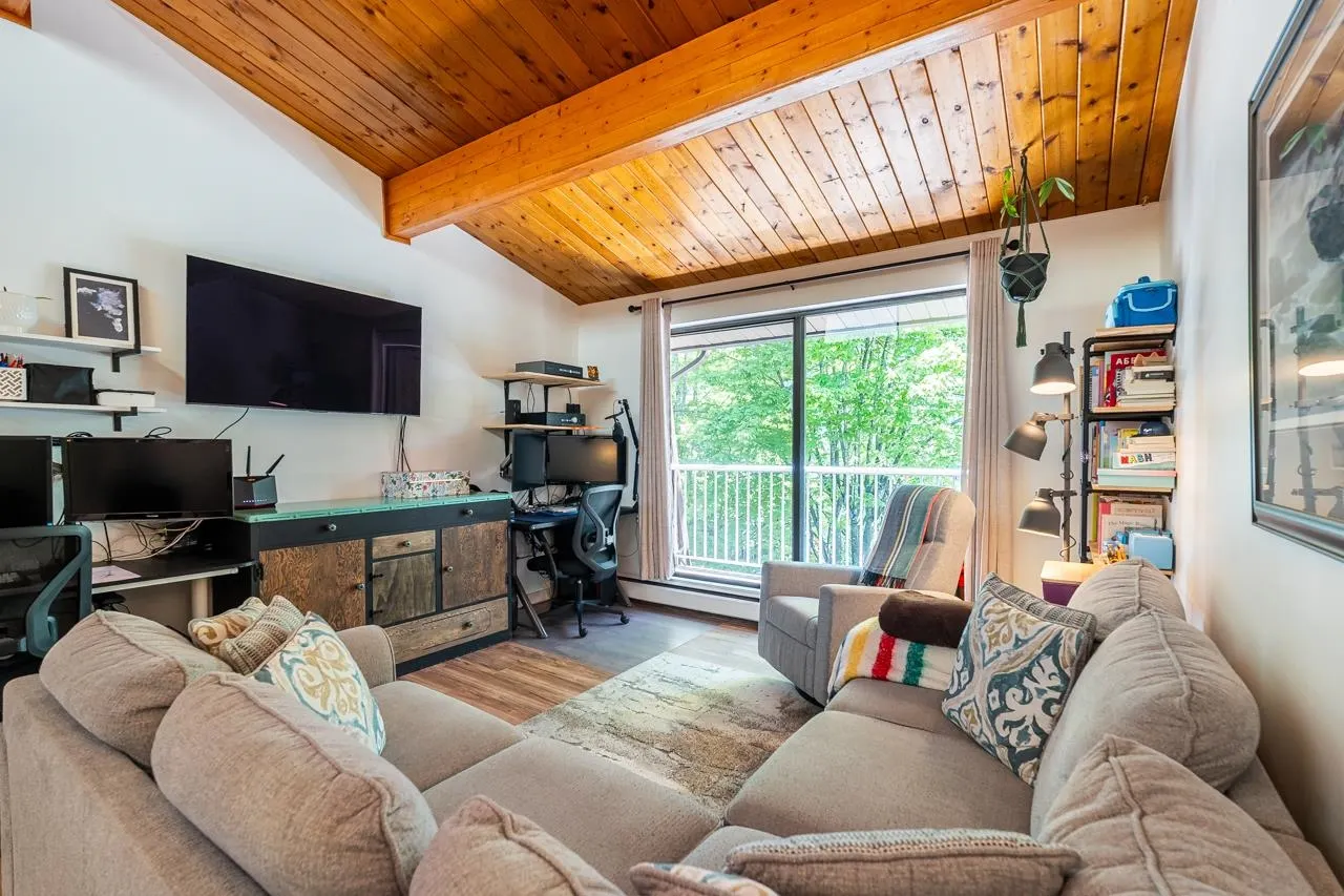 312 3921 Carrigan Court