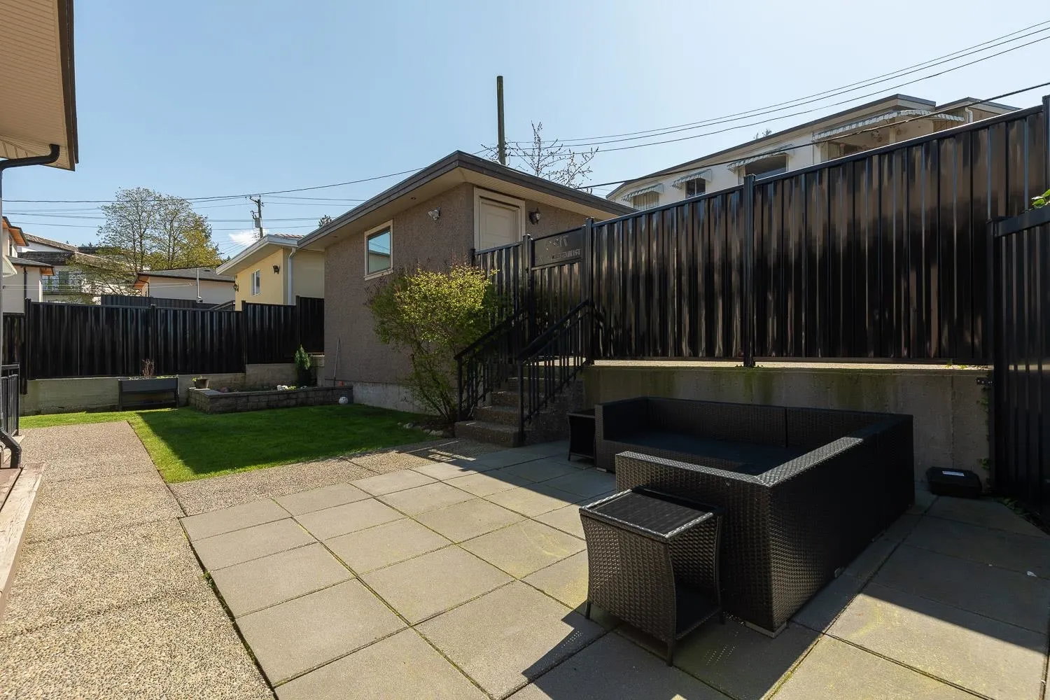 7120 Ridge Drive