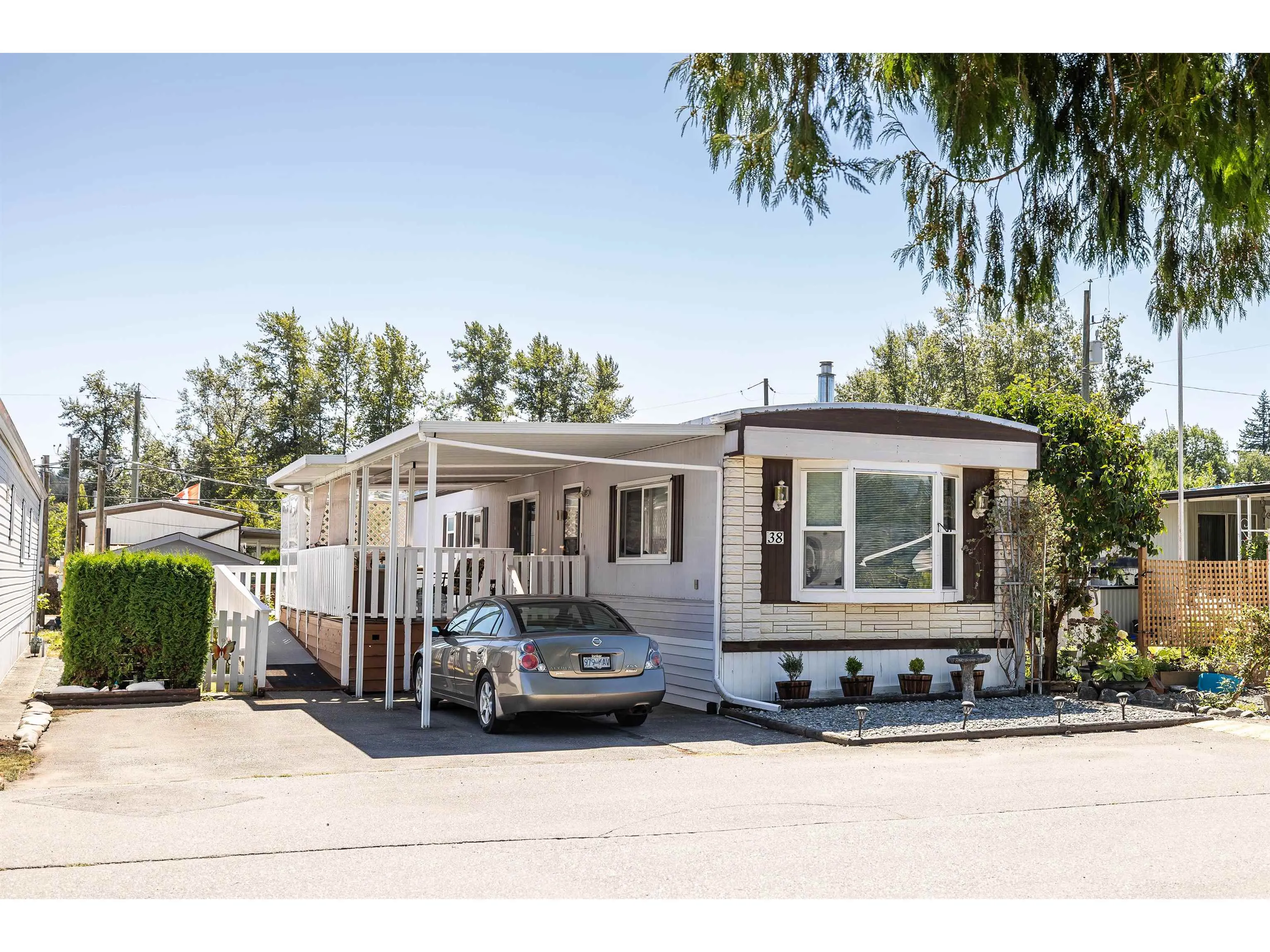 38 4426 232 Street