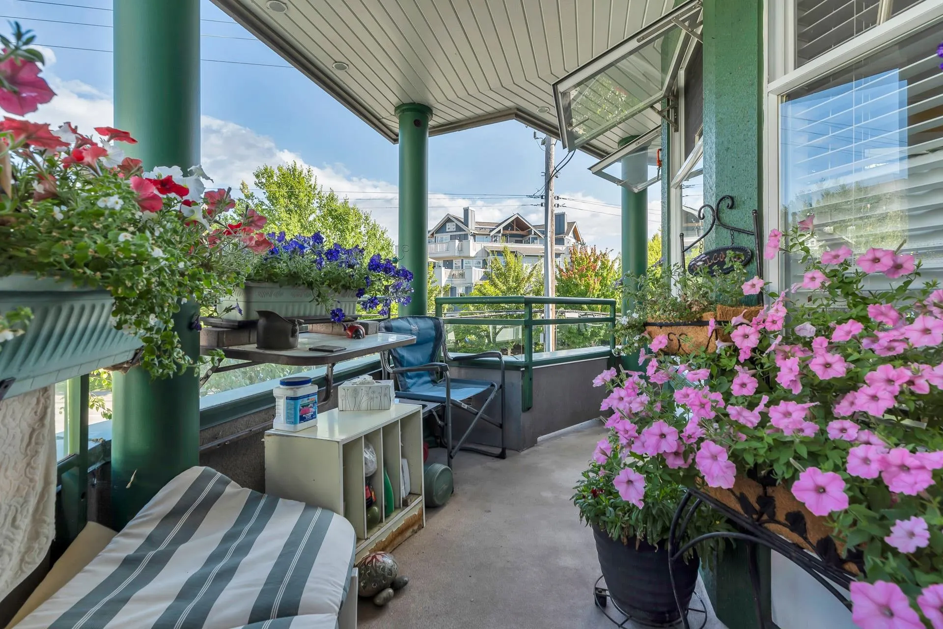 409 1575 Best Street