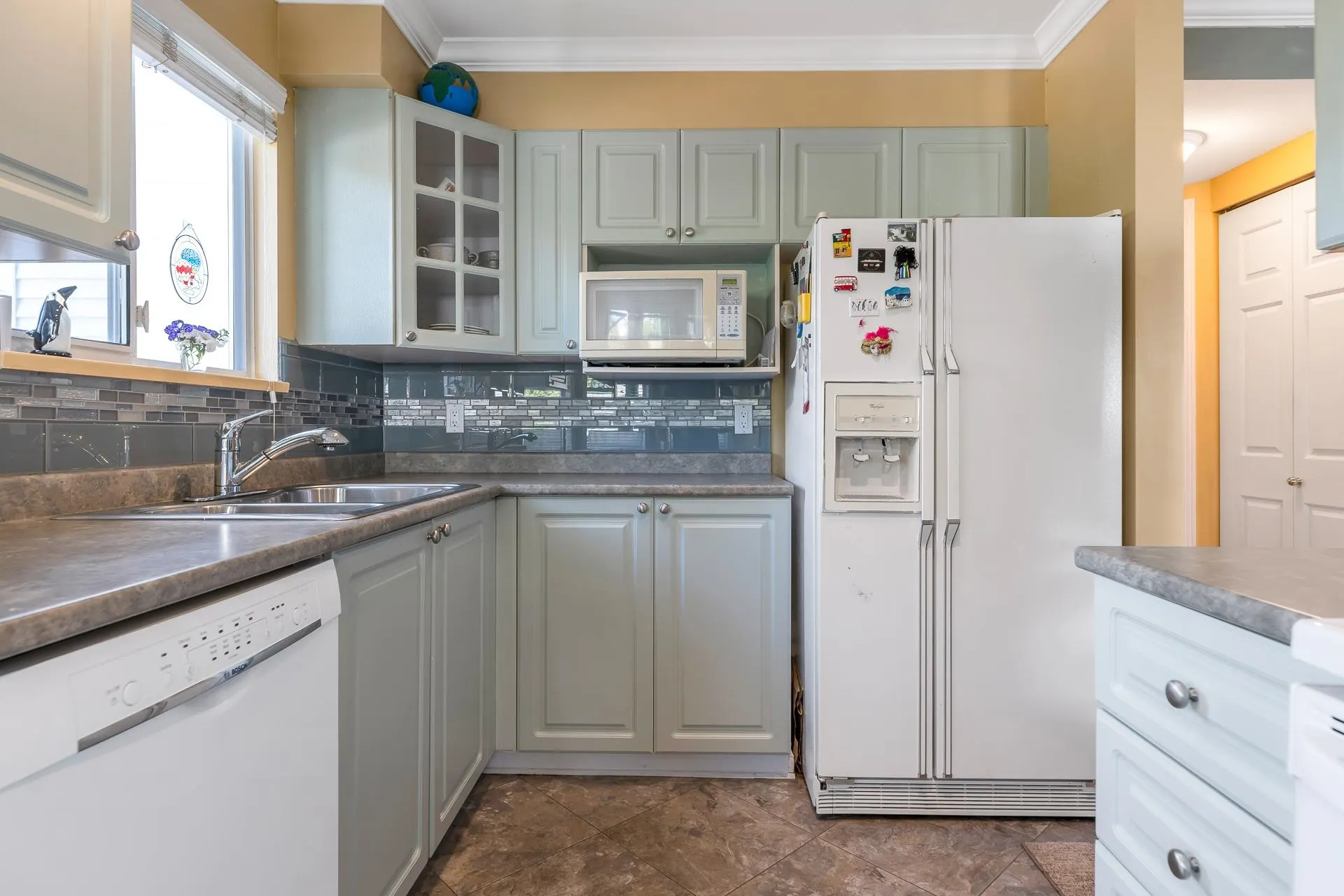 409 1575 Best Street