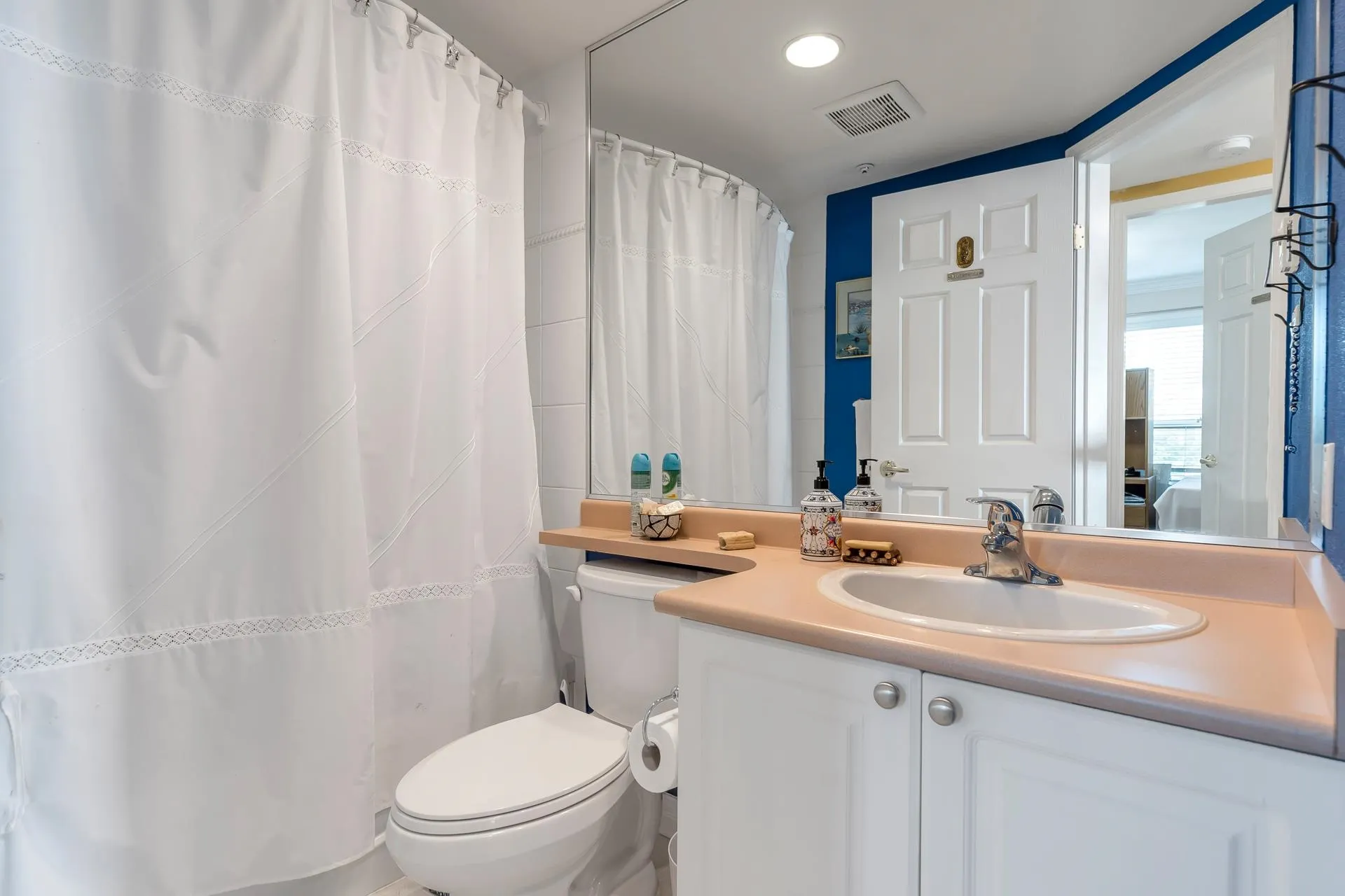 409 1575 Best Street