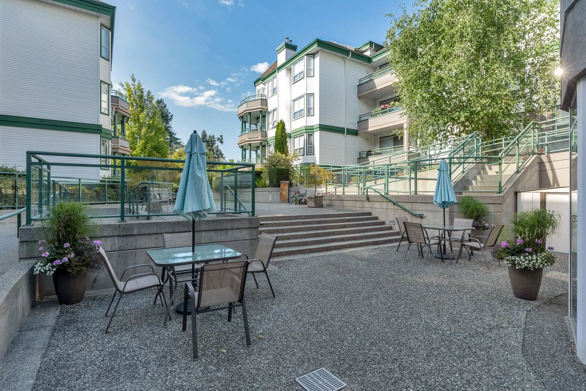 409 1575 Best Street