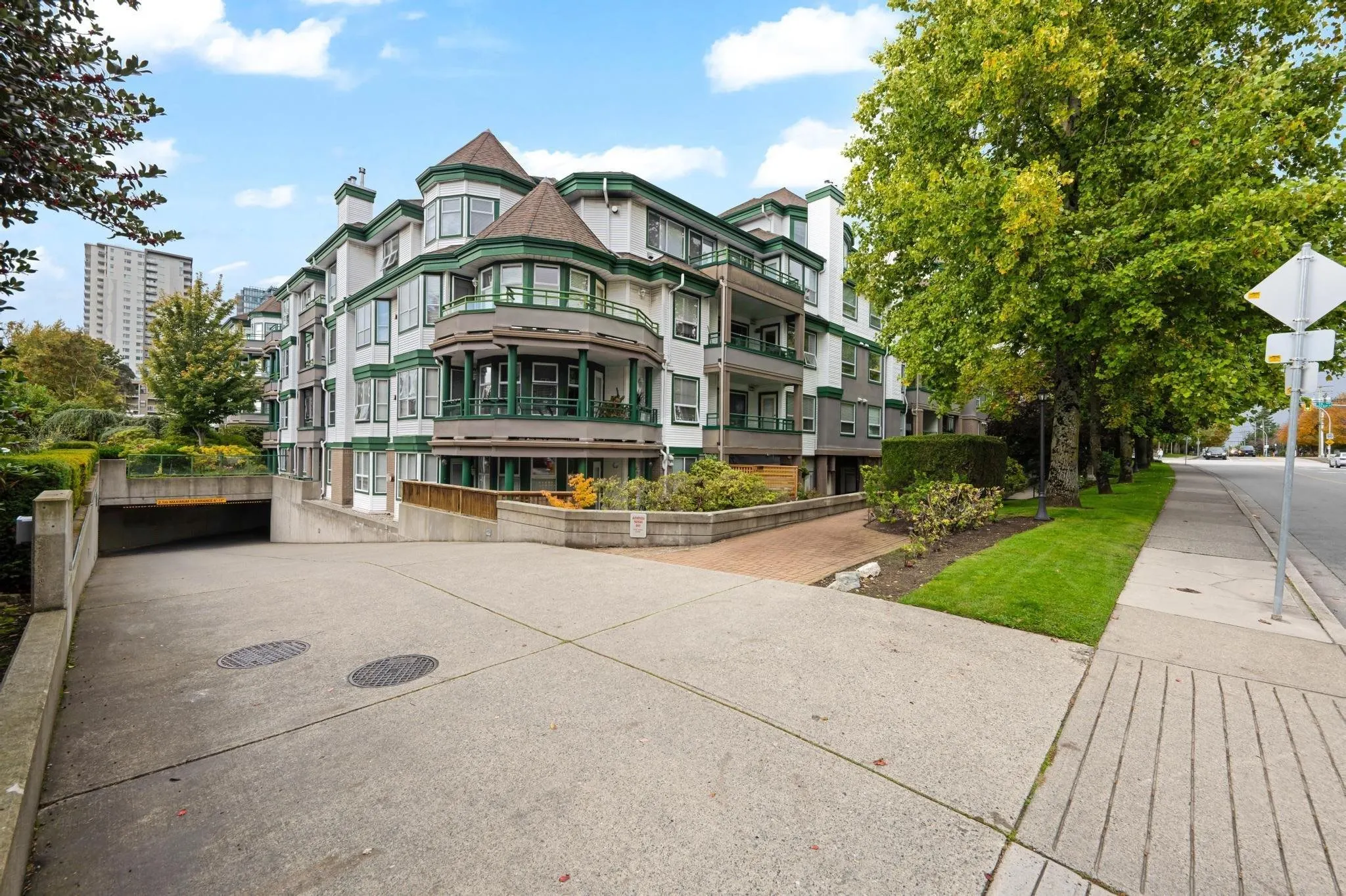 409 1575 Best Street