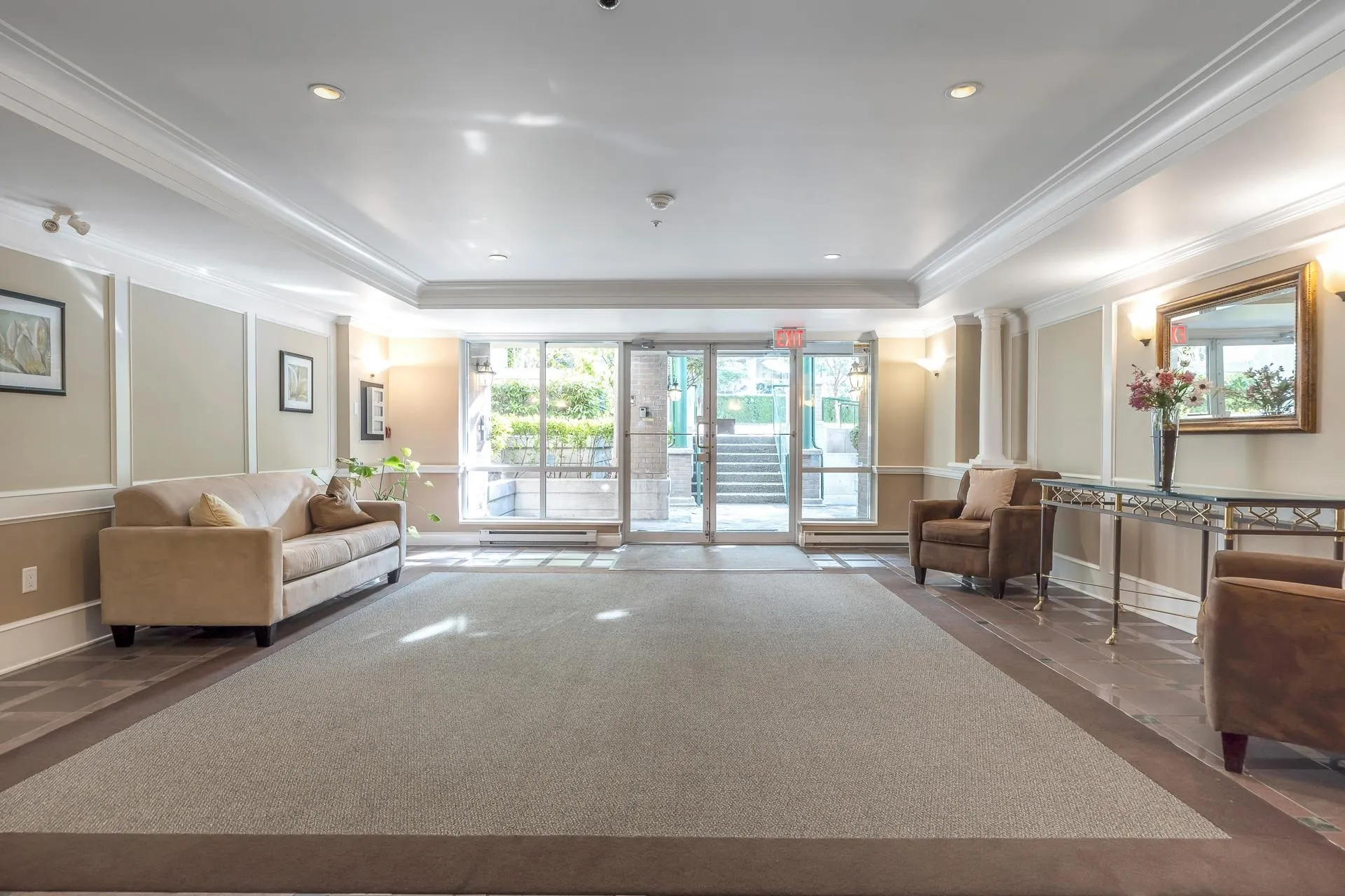 409 1575 Best Street
