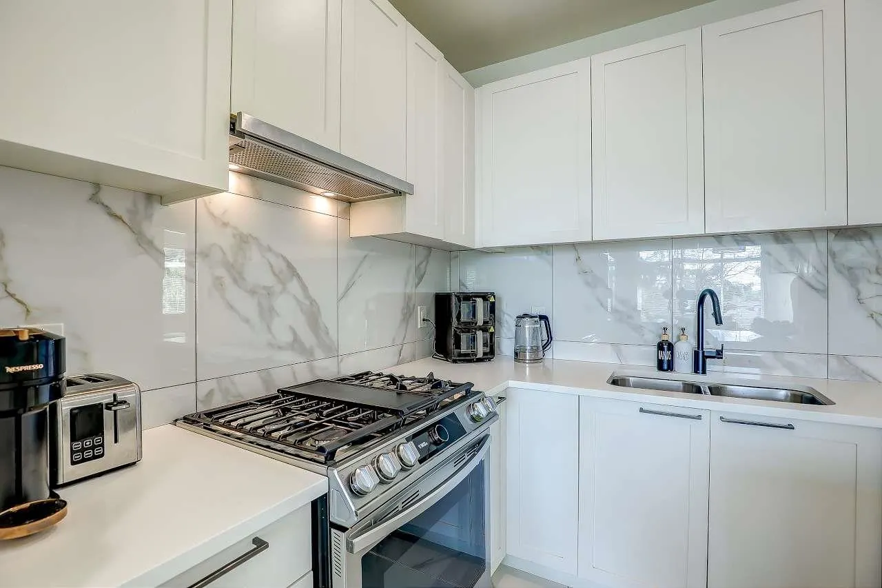 409 5415 Brydon Crescent