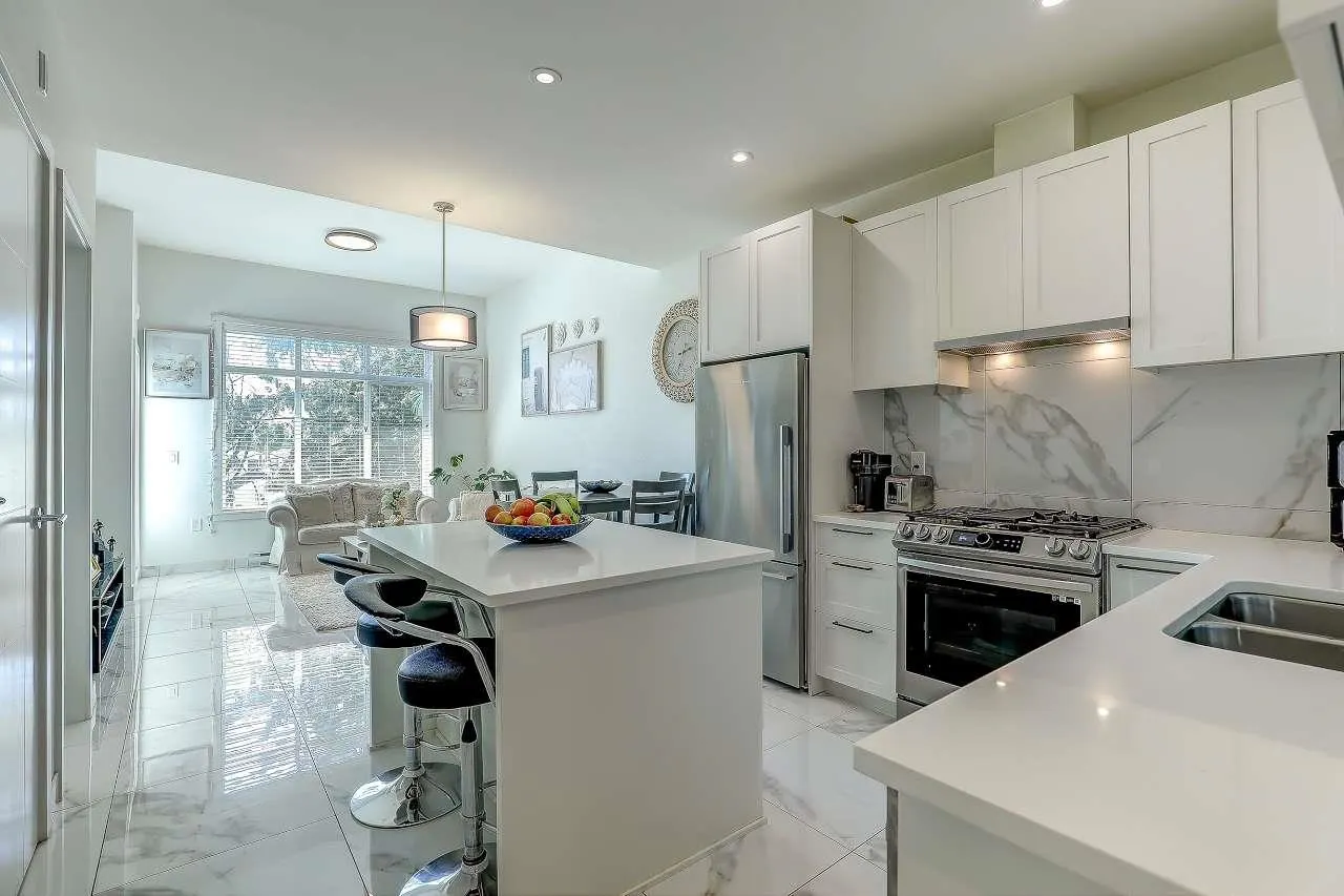 409 5415 Brydon Crescent