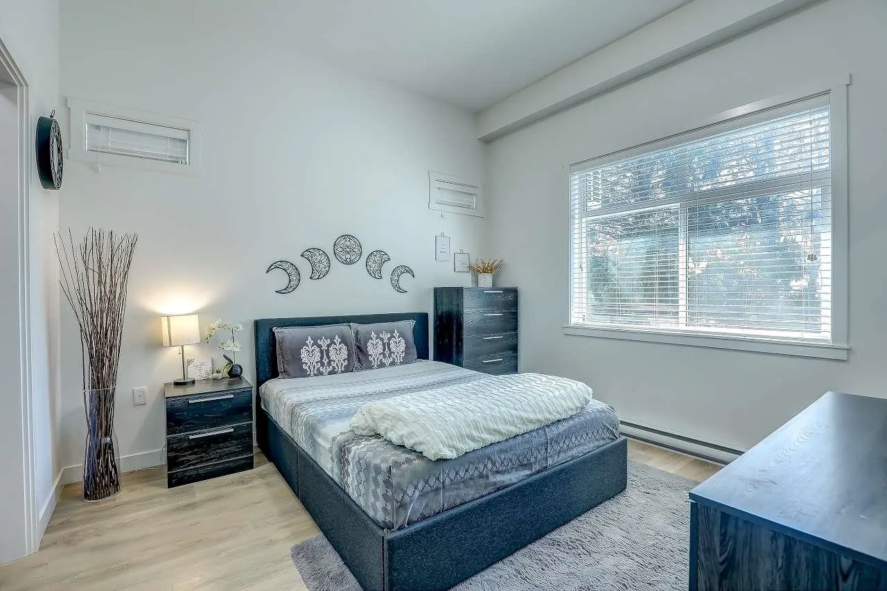 409 5415 Brydon Crescent