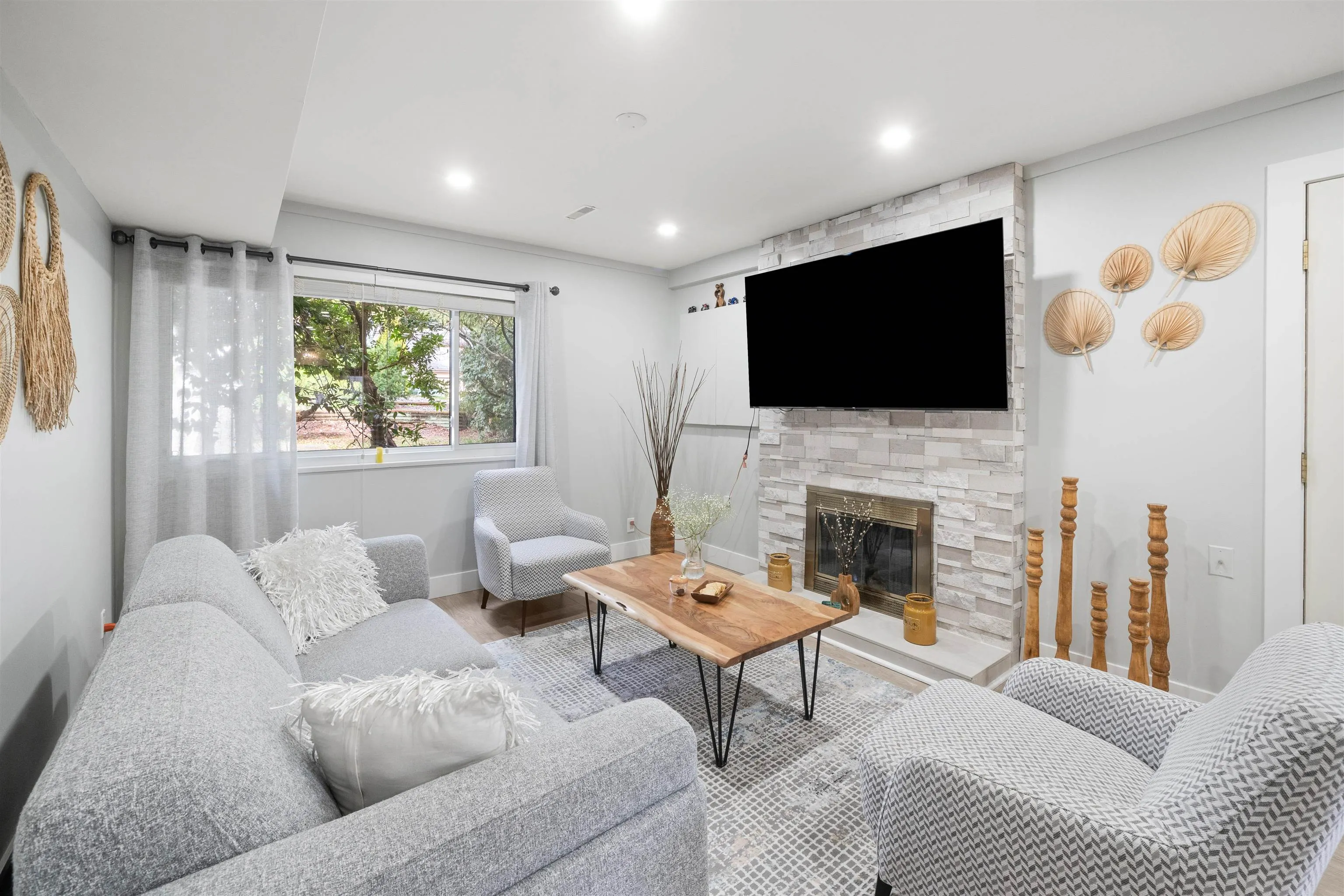 2333 Kirkstone Road