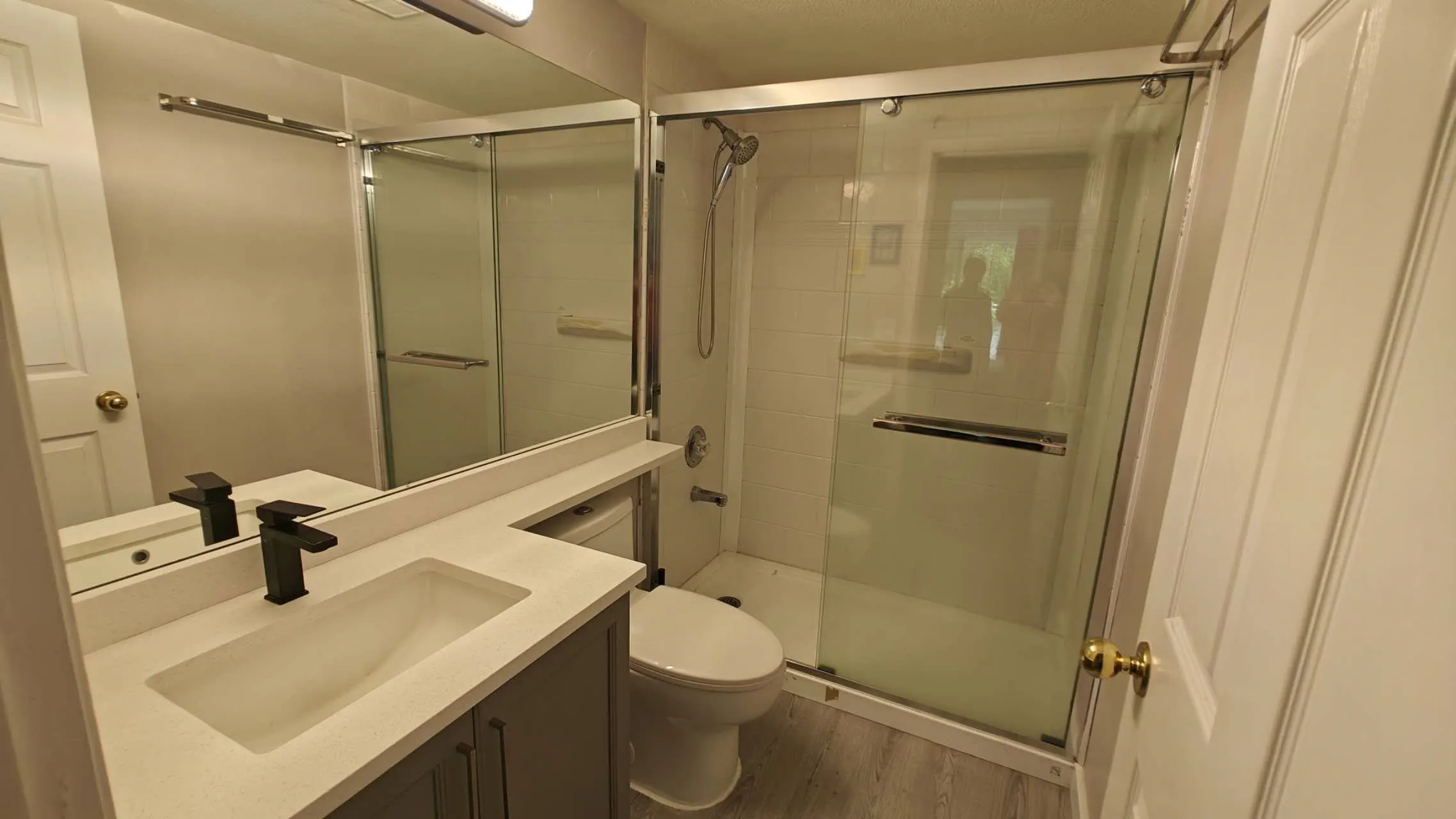 409 6737 Station Hill Court