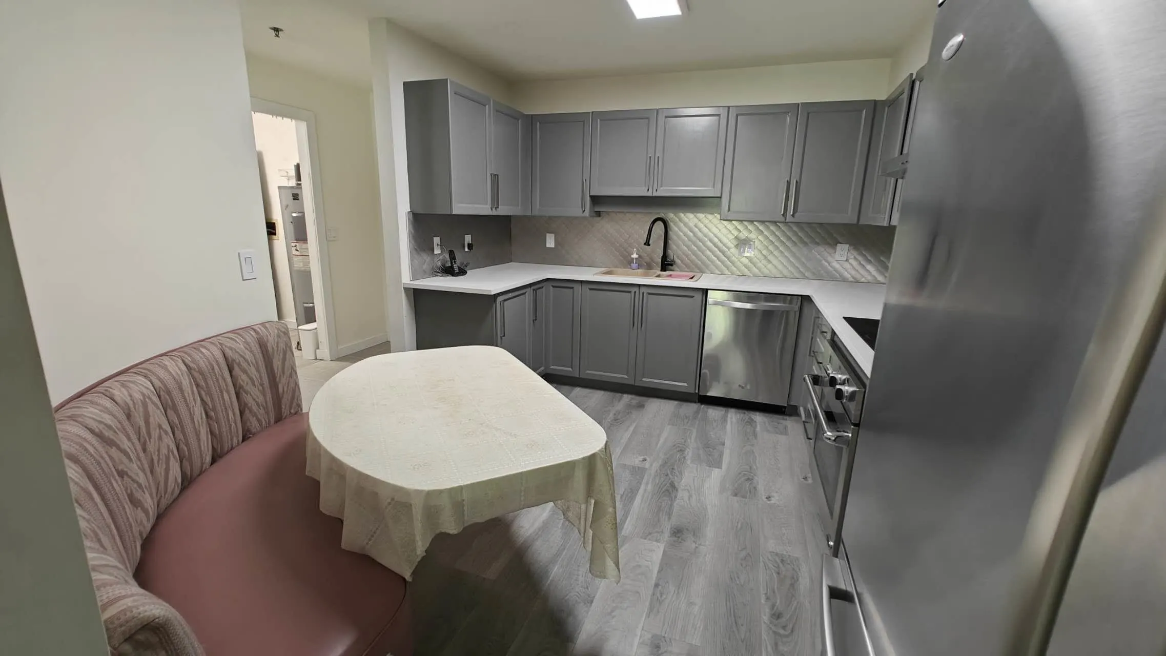 409 6737 Station Hill Court