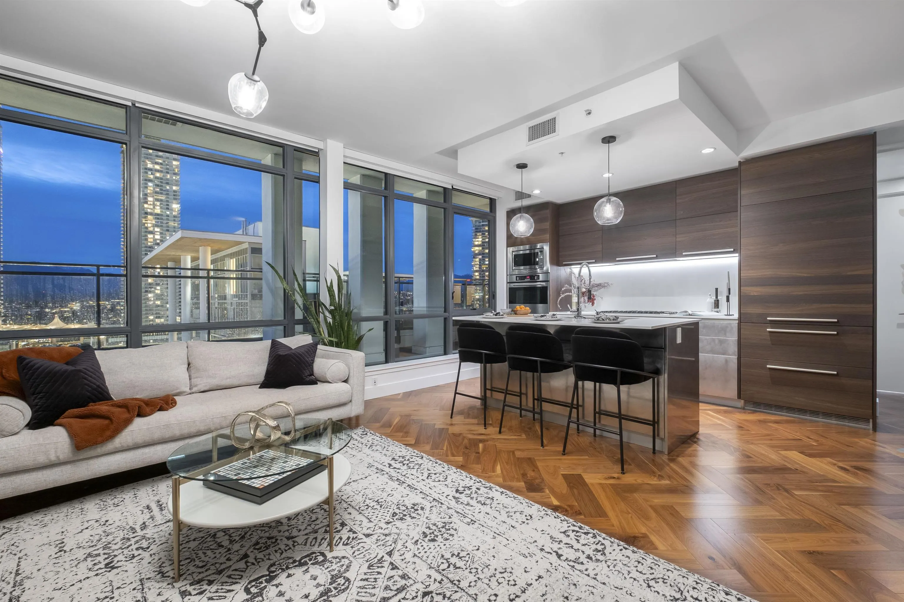 2703 2378 Alpha Avenue