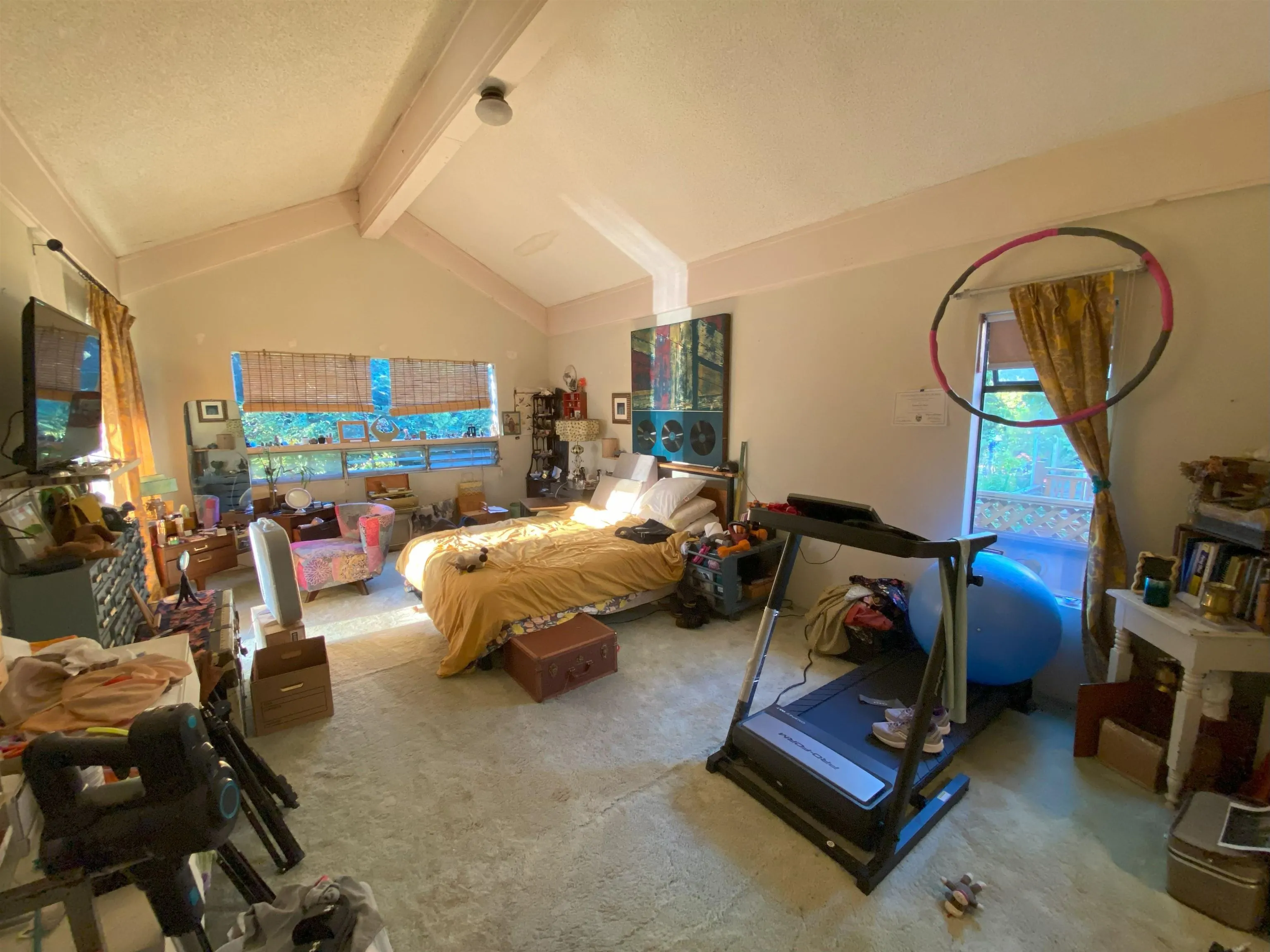 1163 W 38th Avenue