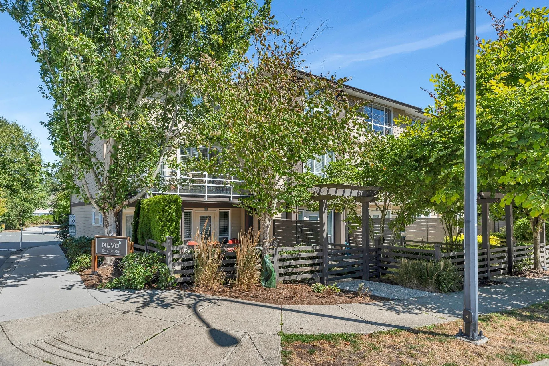 22 15405 31 Avenue